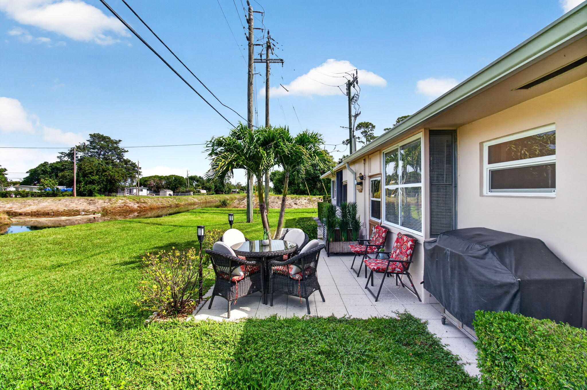 CRESTHAVEN VILLAS - Residential