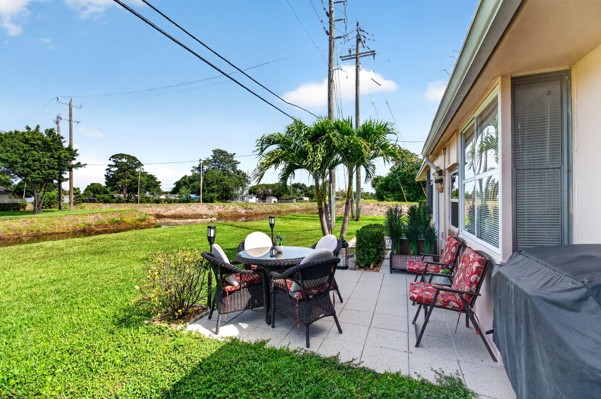 CRESTHAVEN VILLAS - Residential