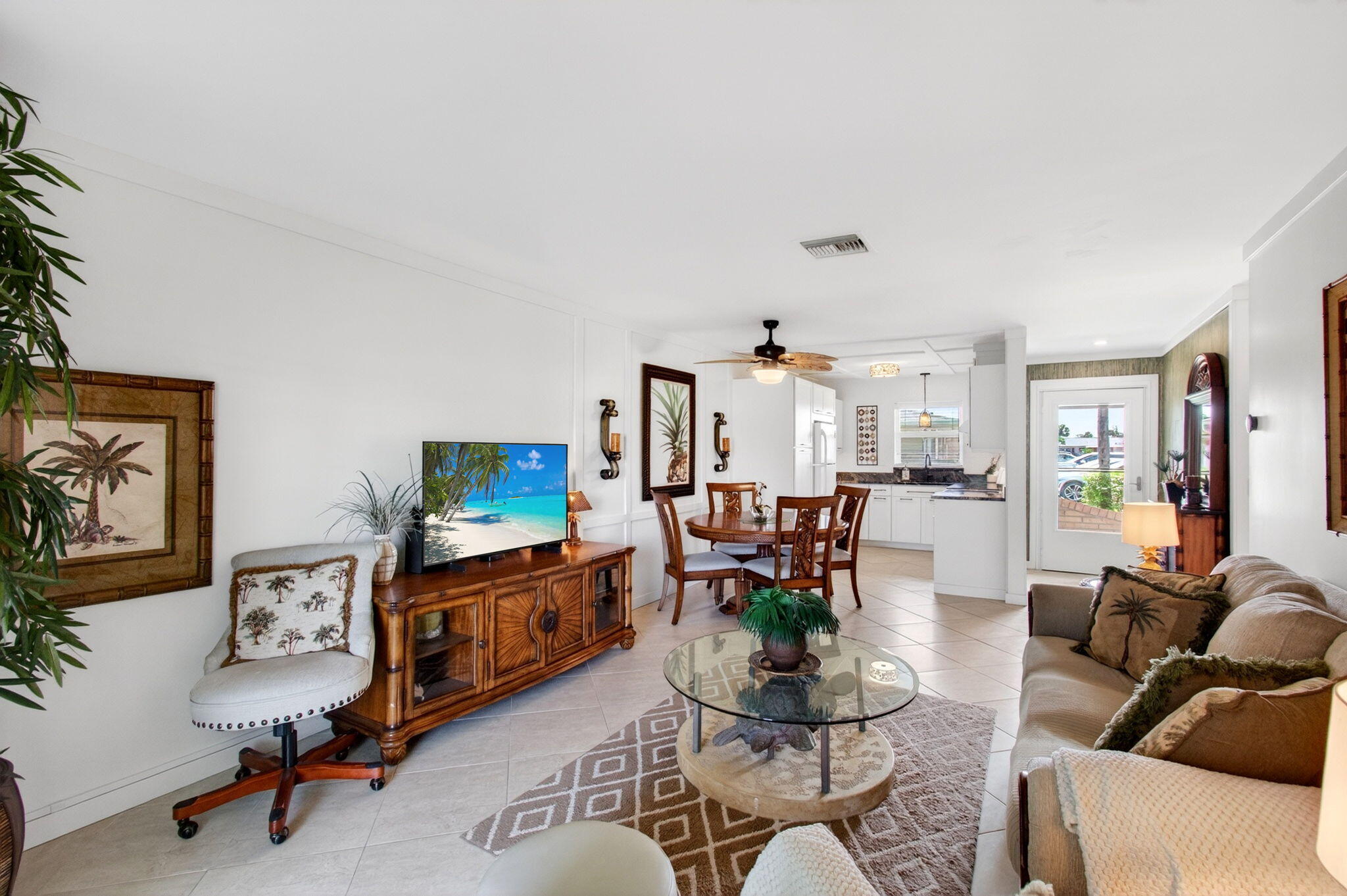 CRESTHAVEN VILLAS - Residential