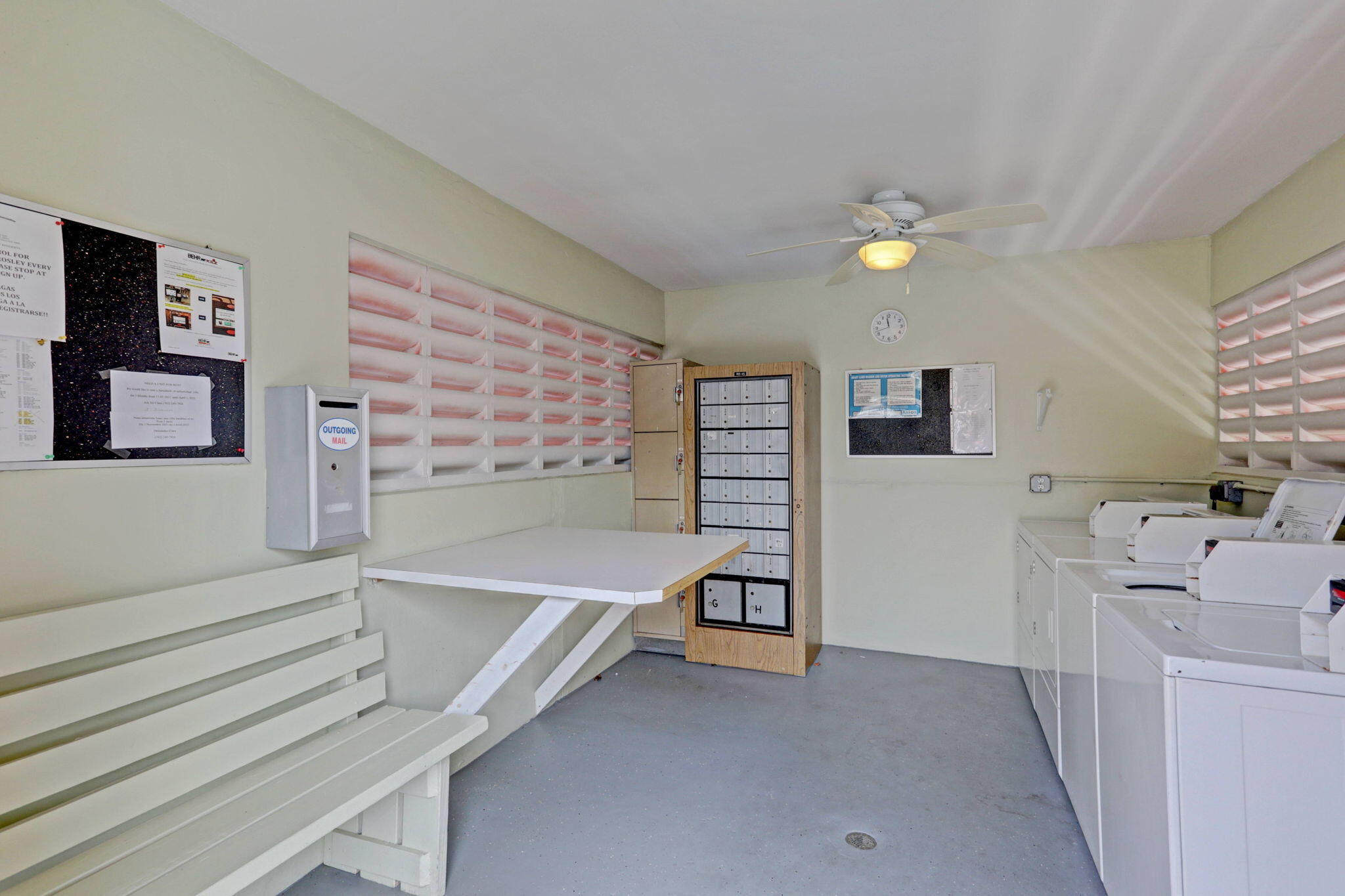 CRESTHAVEN VILLAS - Residential