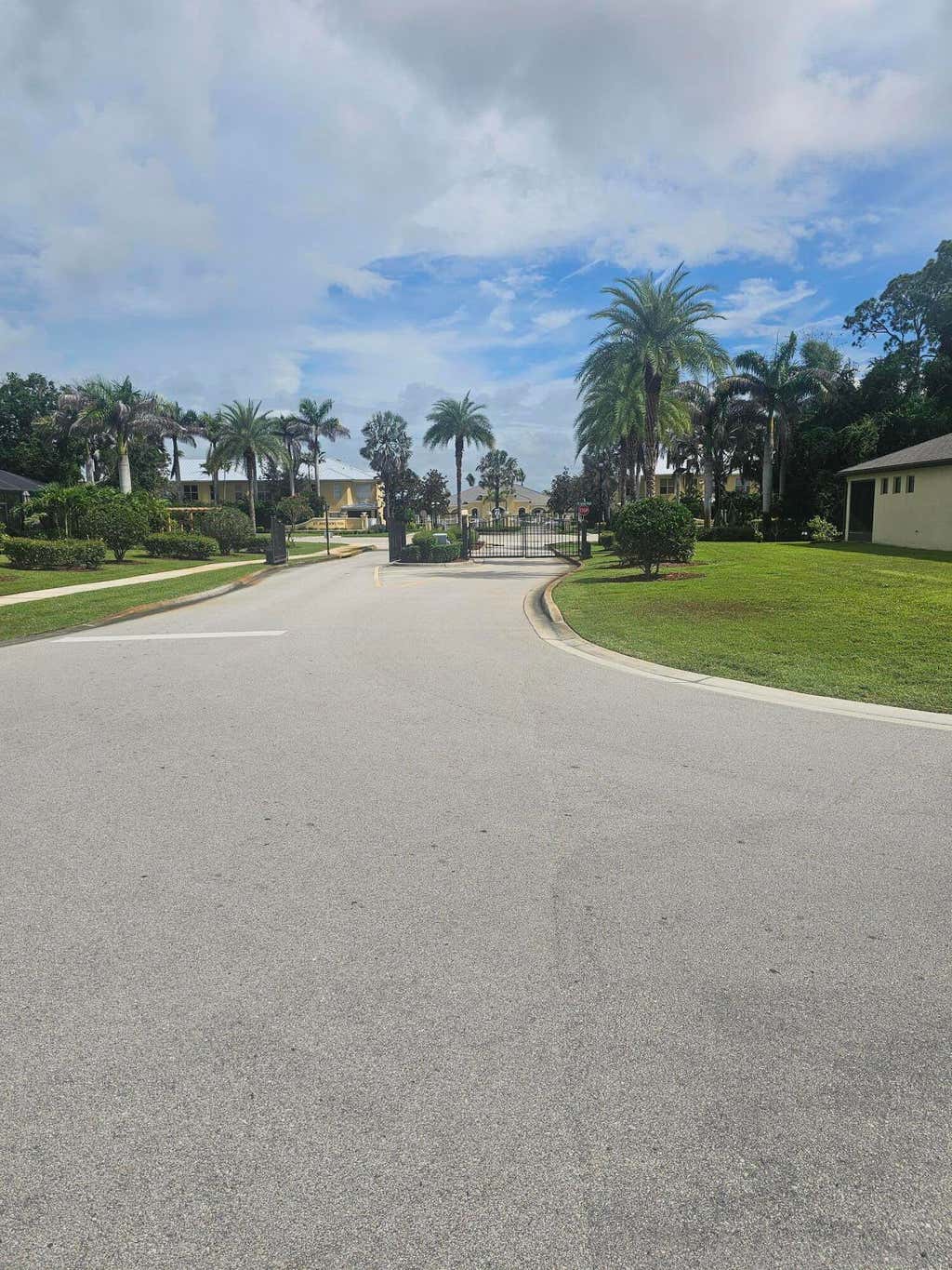Photo of 6038 NW REGENT Street, Port Saint Lucie, FL 34983 (MLS # B26062248)