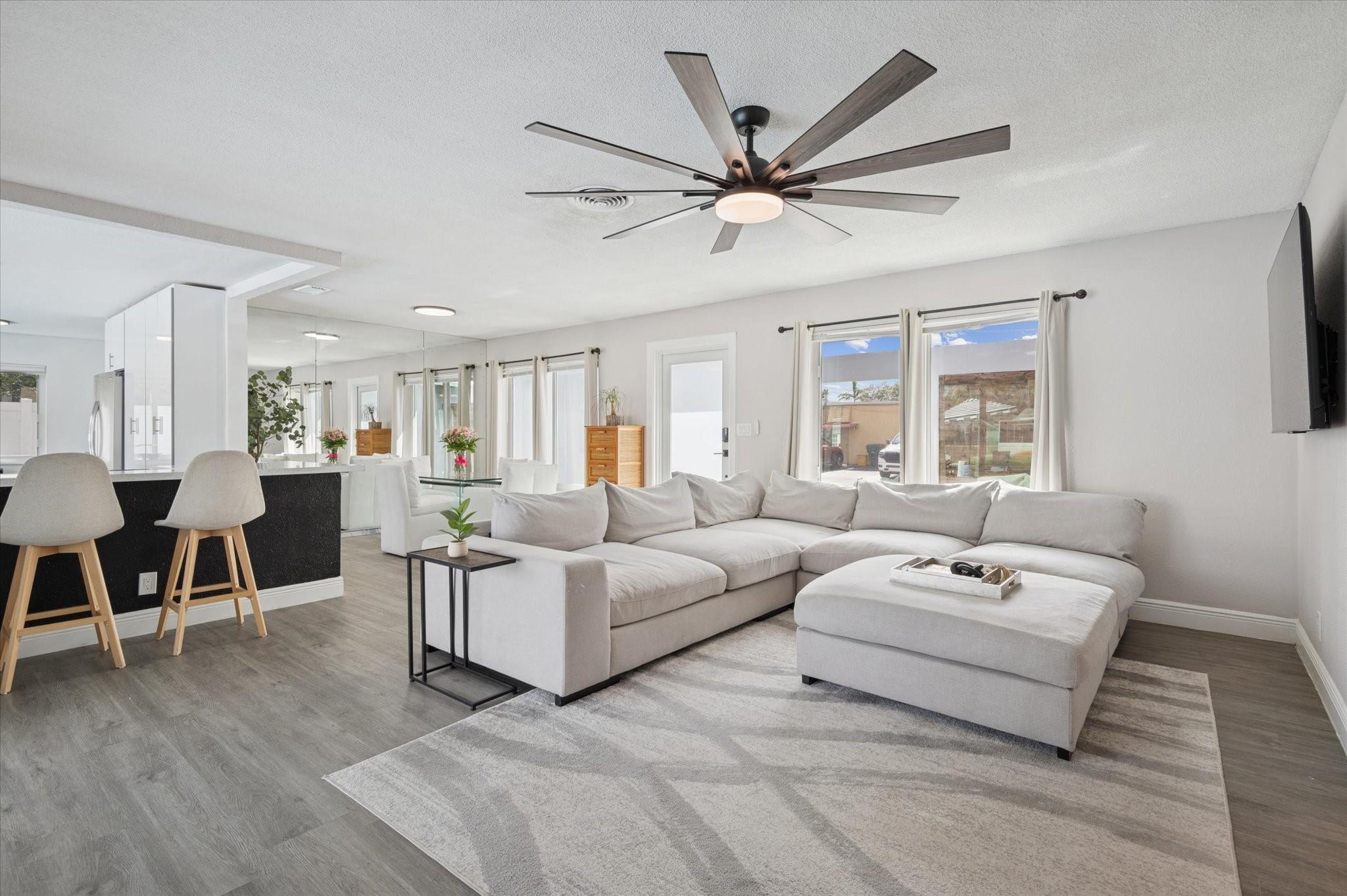 21-49-42 BEG AT PT 662.41 - Residential