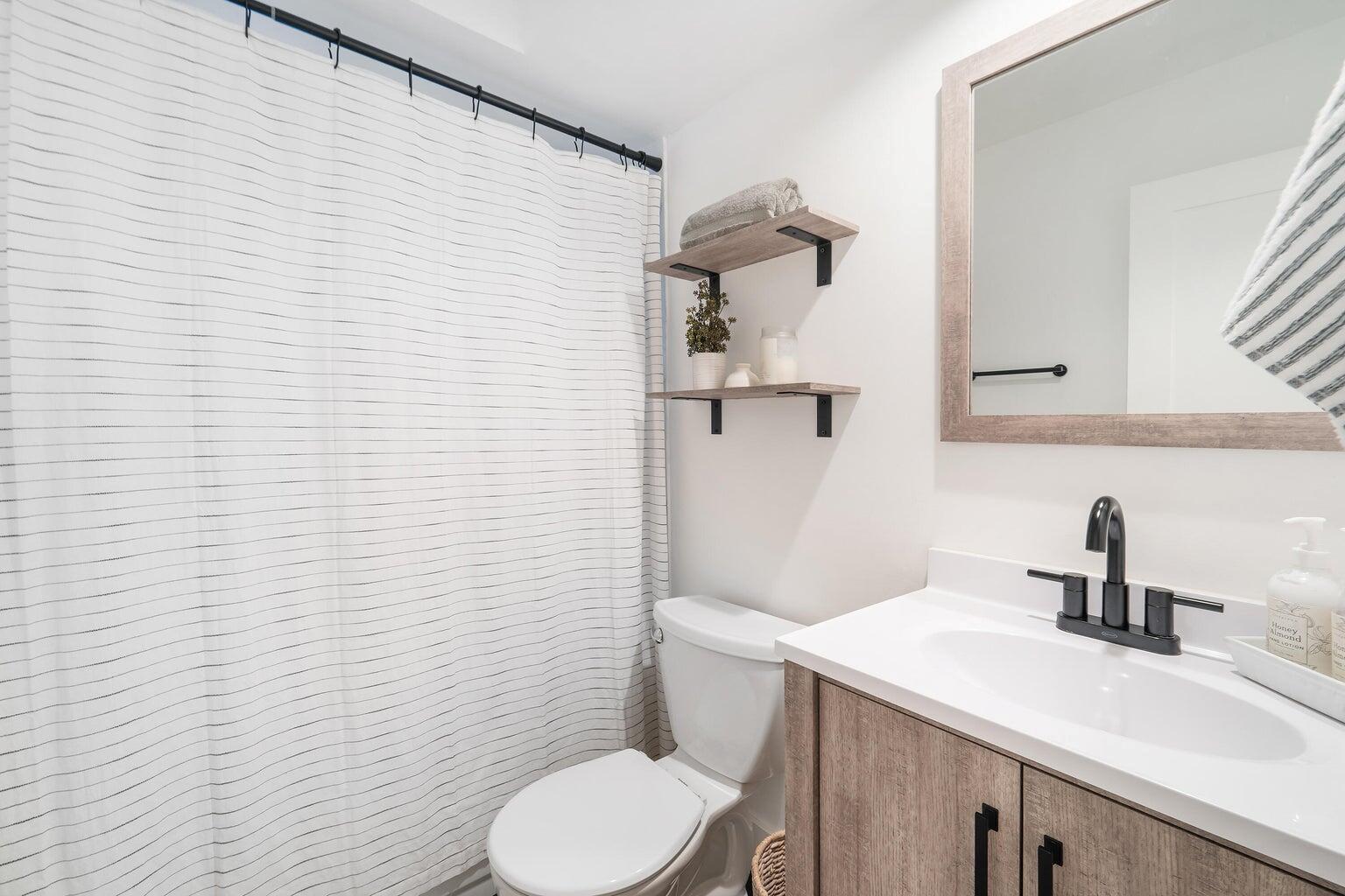 COLLEGE PARK ADD 1 - Residential Lease