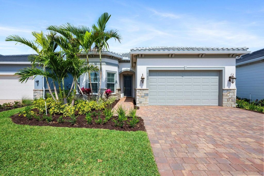 Photo of 10393 Northbrook Circle #10393, Palm Beach Gardens, FL 33412 (MLS # R11084215)