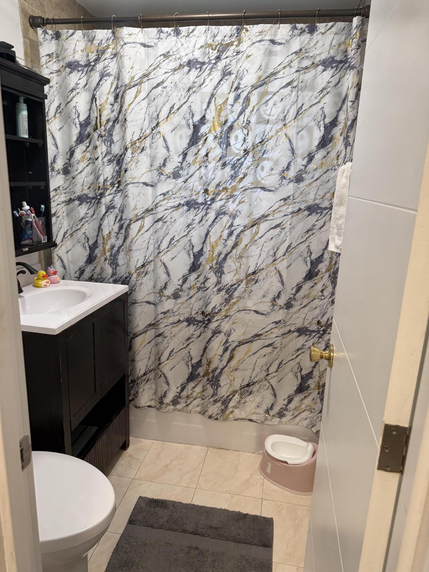 GRAMERCY PARK UNIT 2 - Residential