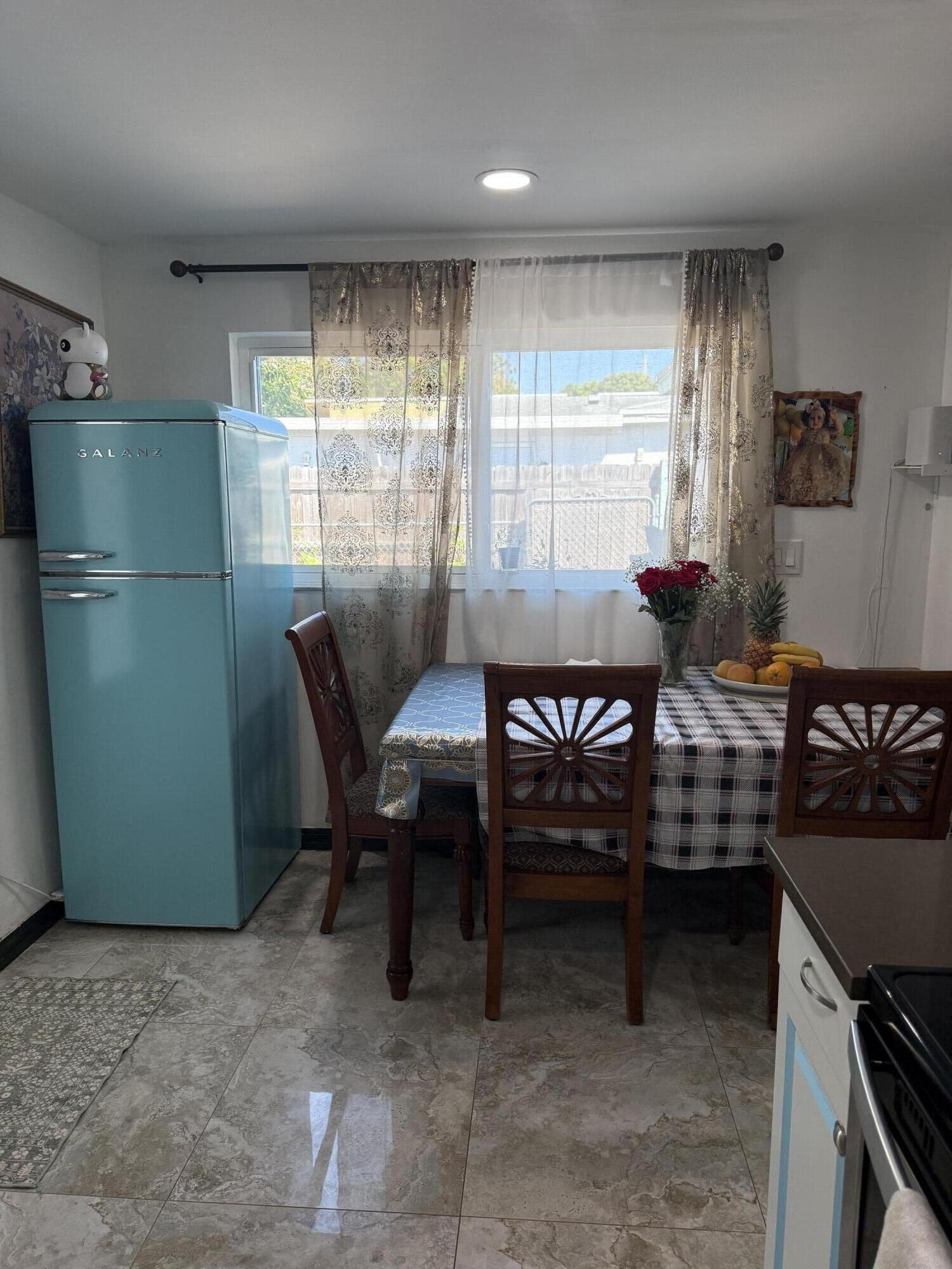 GRAMERCY PARK UNIT 2 - Residential