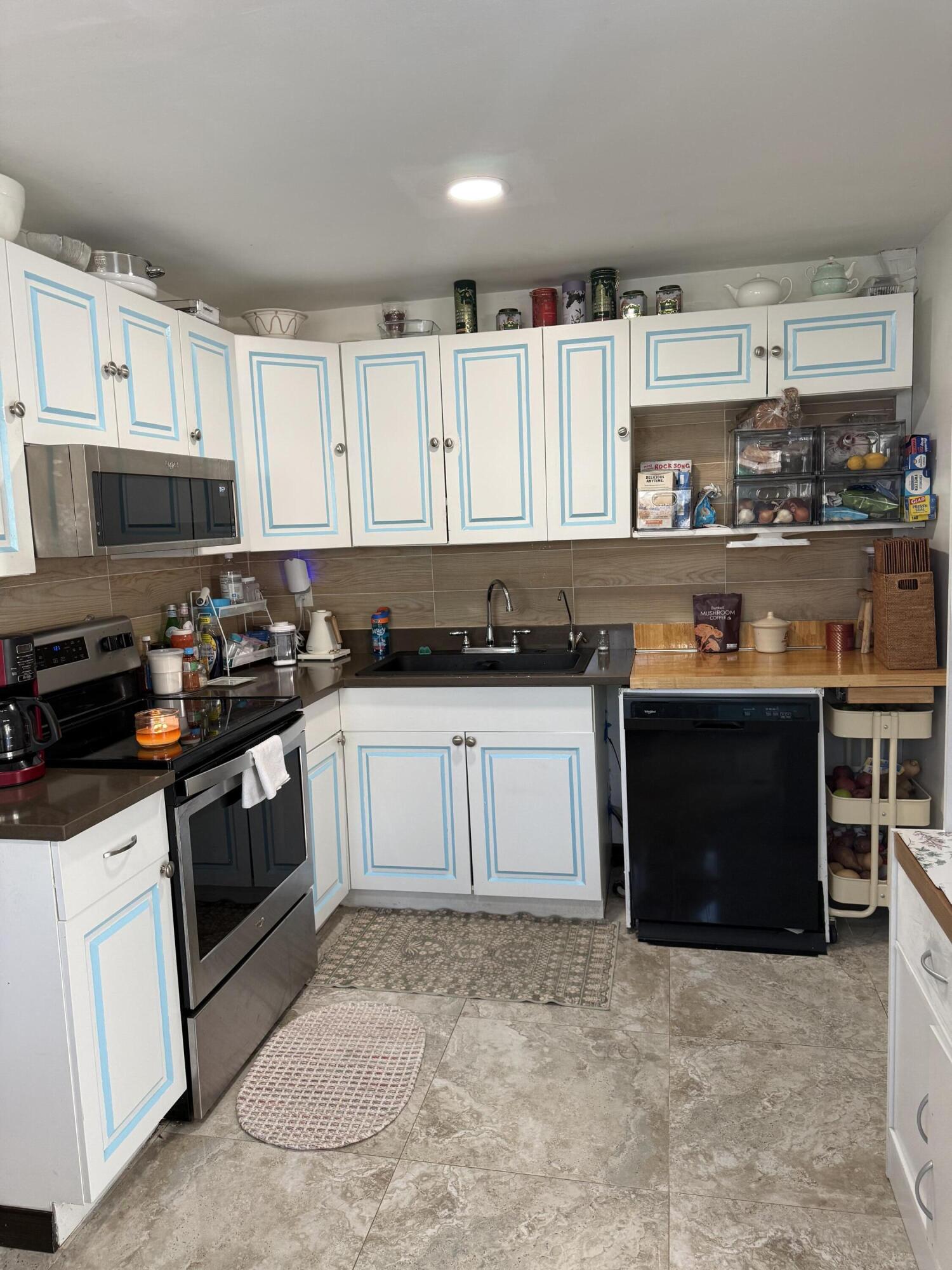 GRAMERCY PARK UNIT 2 - Residential