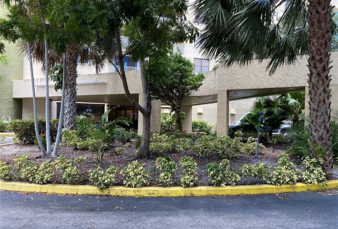 Hillcrest East No19 Condo - Residential Lease