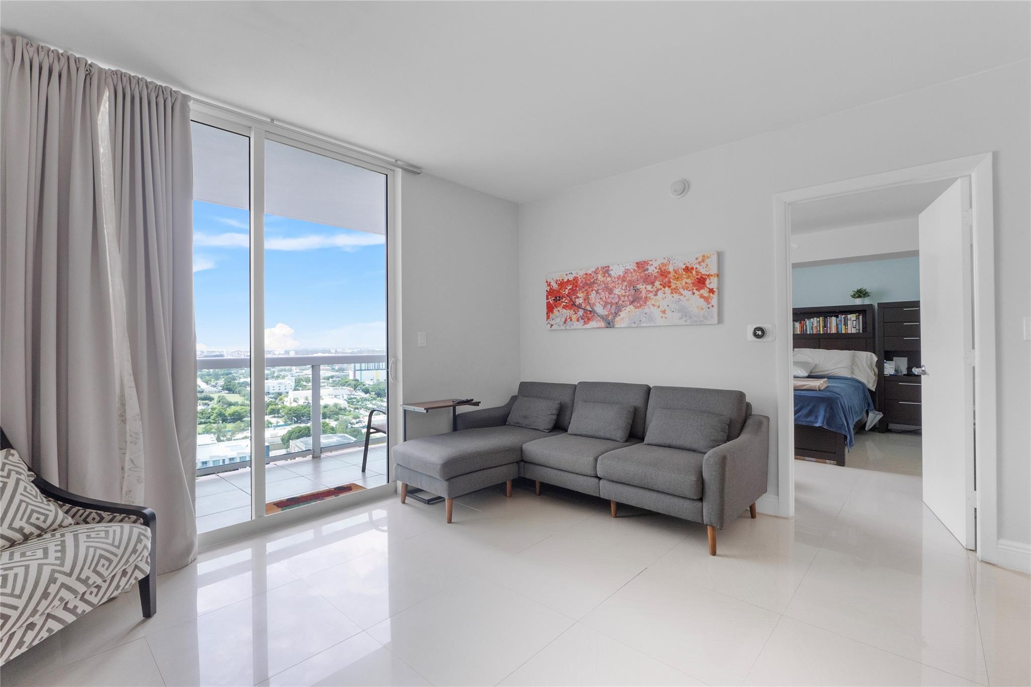 Discover the tranquil charm of the Omni Arts and Entertainment District, just moments away from vibrant hotspots. Enjoy a quick 5-minute drive to Wynwood, 7 minutes to the Design District, 15 minutes to South Beach, and only 12 minutes to Miami International Airport—perfectly positioned for all your needs. This FULLY FURNISHED unit boasts an oversized walk-in closet, a spacious and updated bathroom, and modern kitchen appliances. The 1800 Club is conveniently located steps from Margaret Pace Park, which features a children's playground, dog park, outdoor gym, and courts for tennis, volleyball, and basketball.