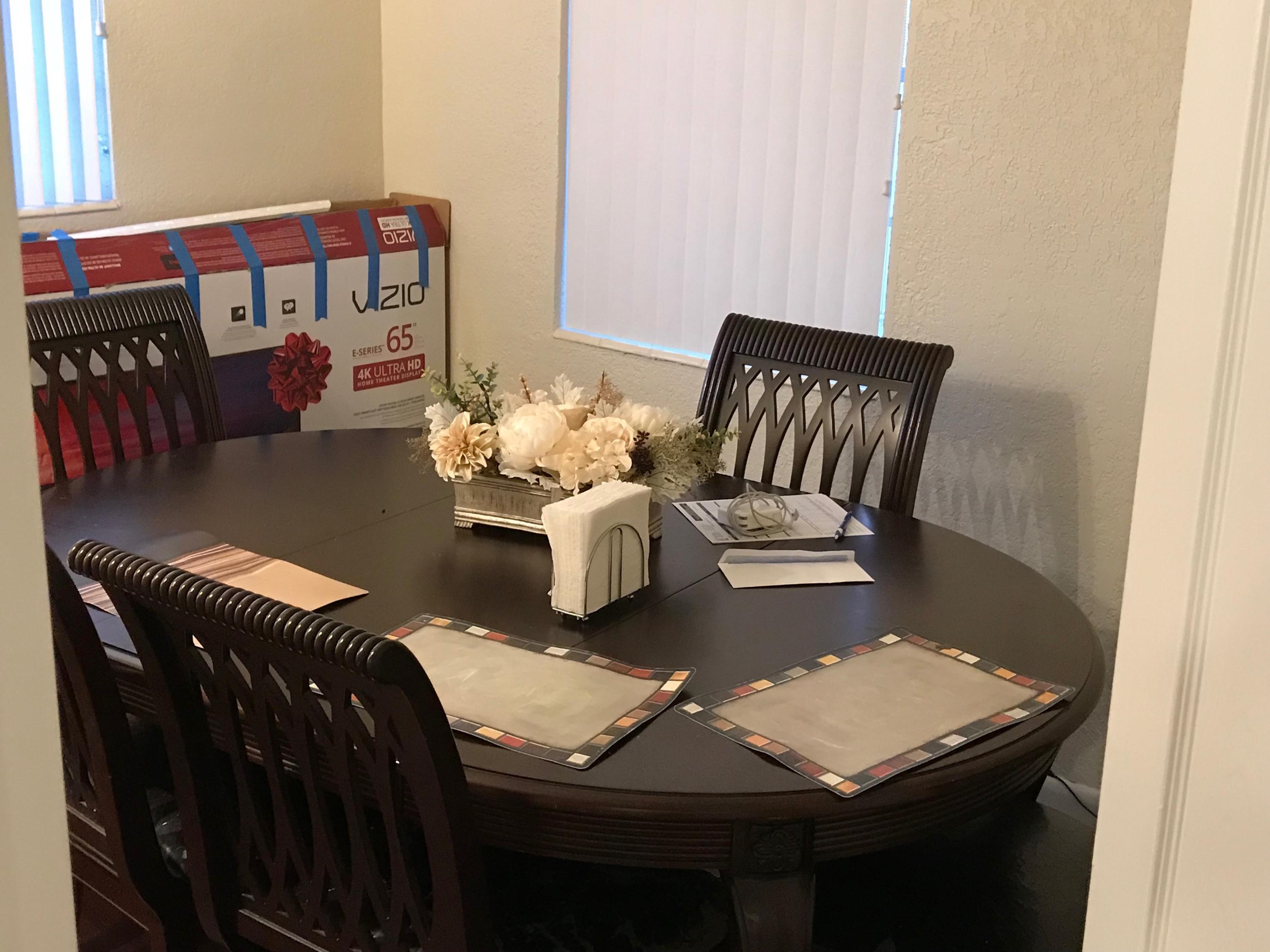 ENGLEWOOD MANOR - Residential