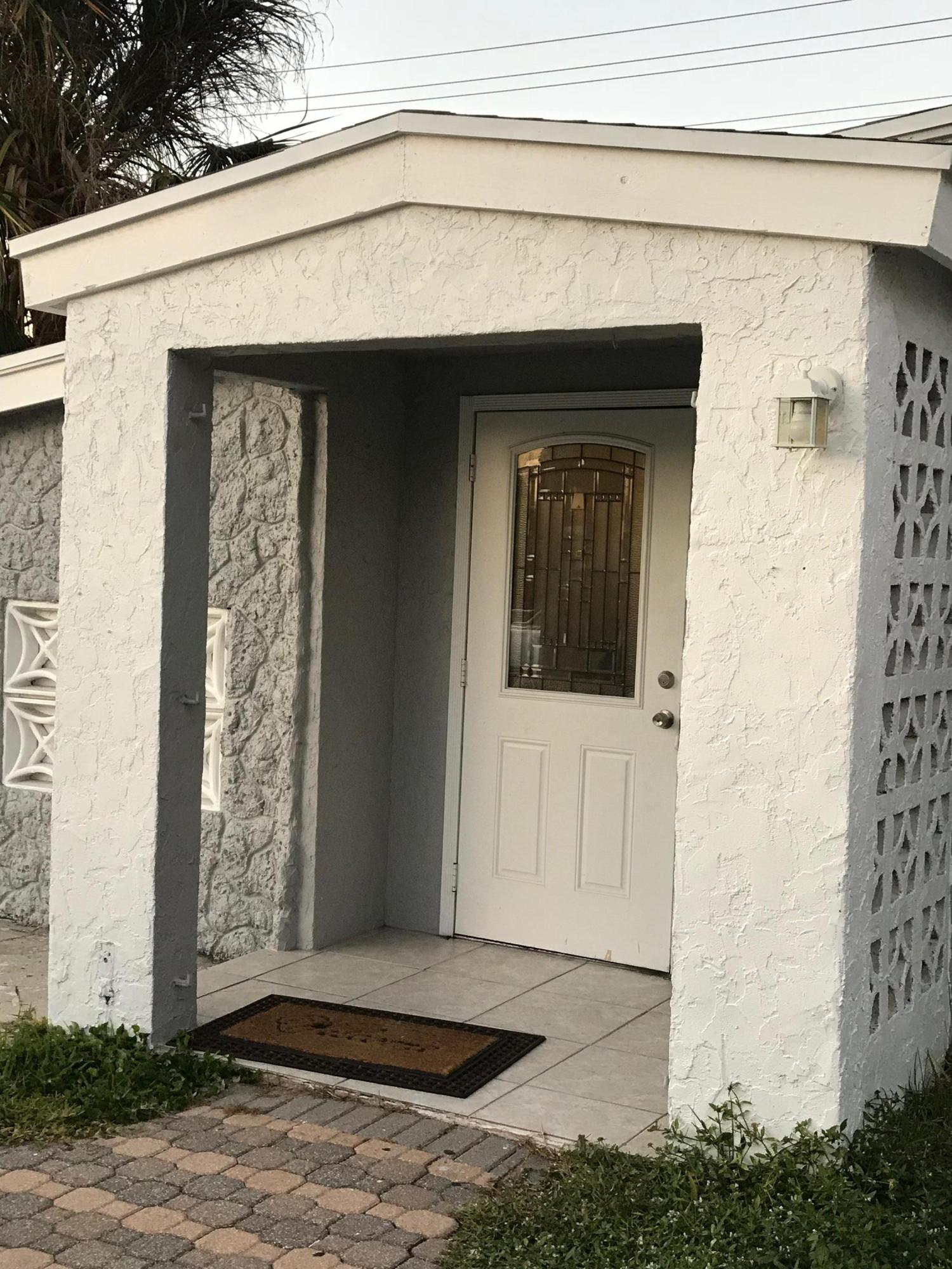 ENGLEWOOD MANOR - Residential