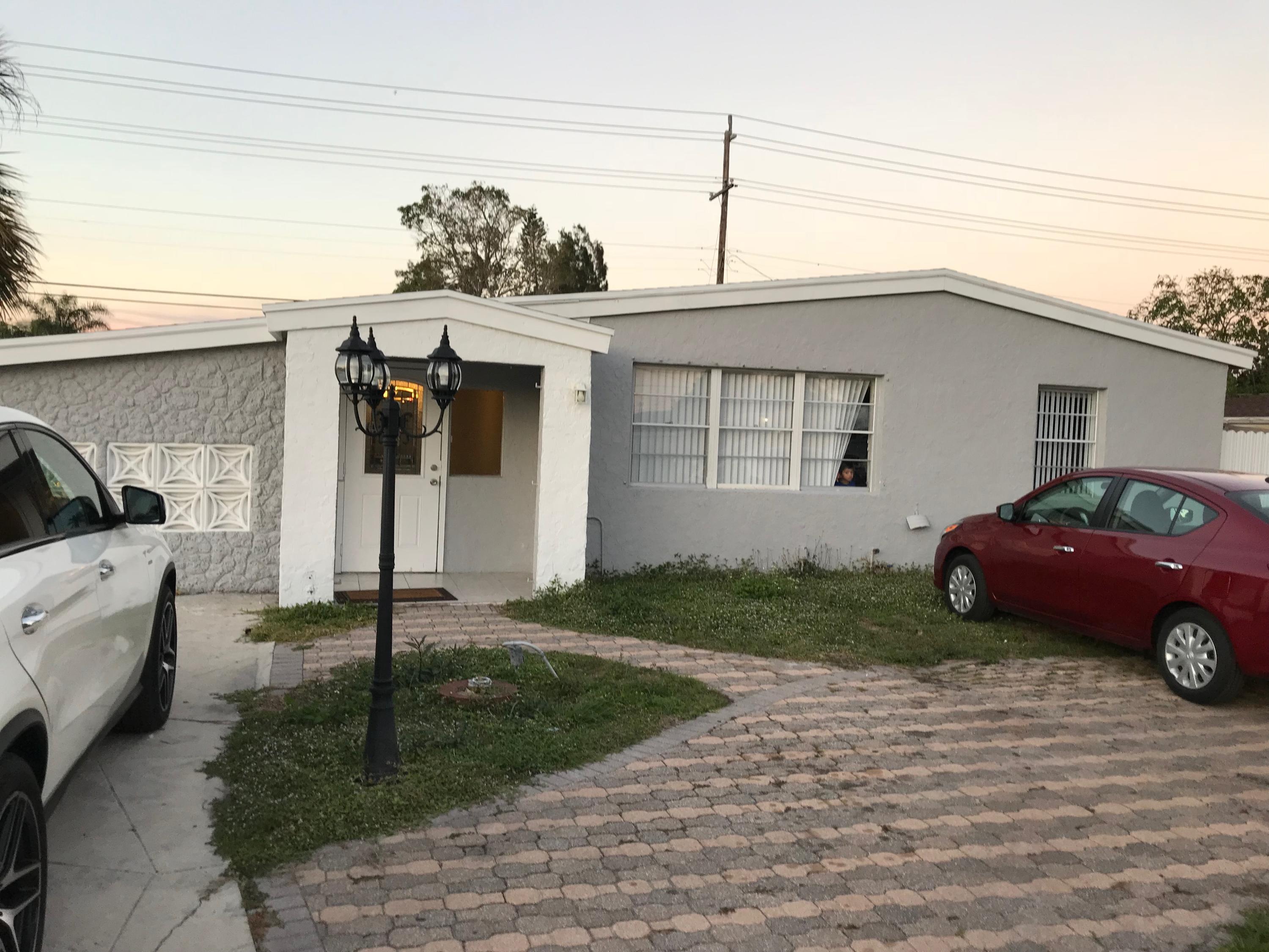 ENGLEWOOD MANOR - Residential