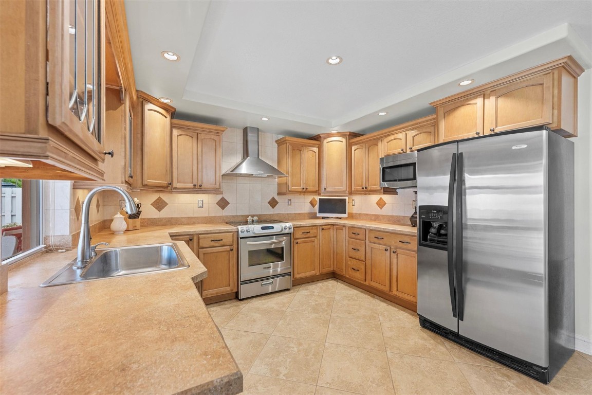 KNOLL RIDGE - Residential