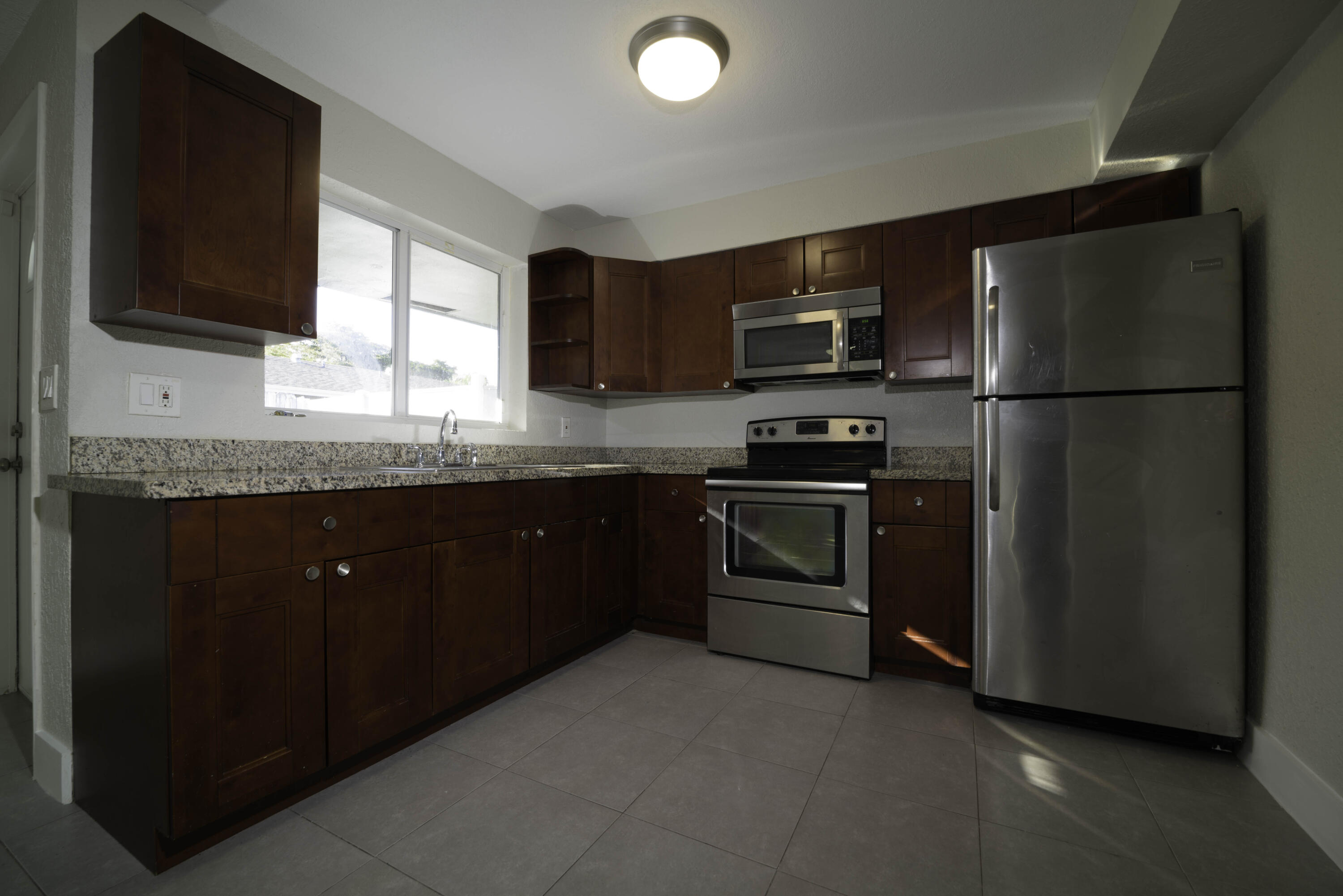 Middle Rver Terrace LAUDERDALE PARK - Residential Lease