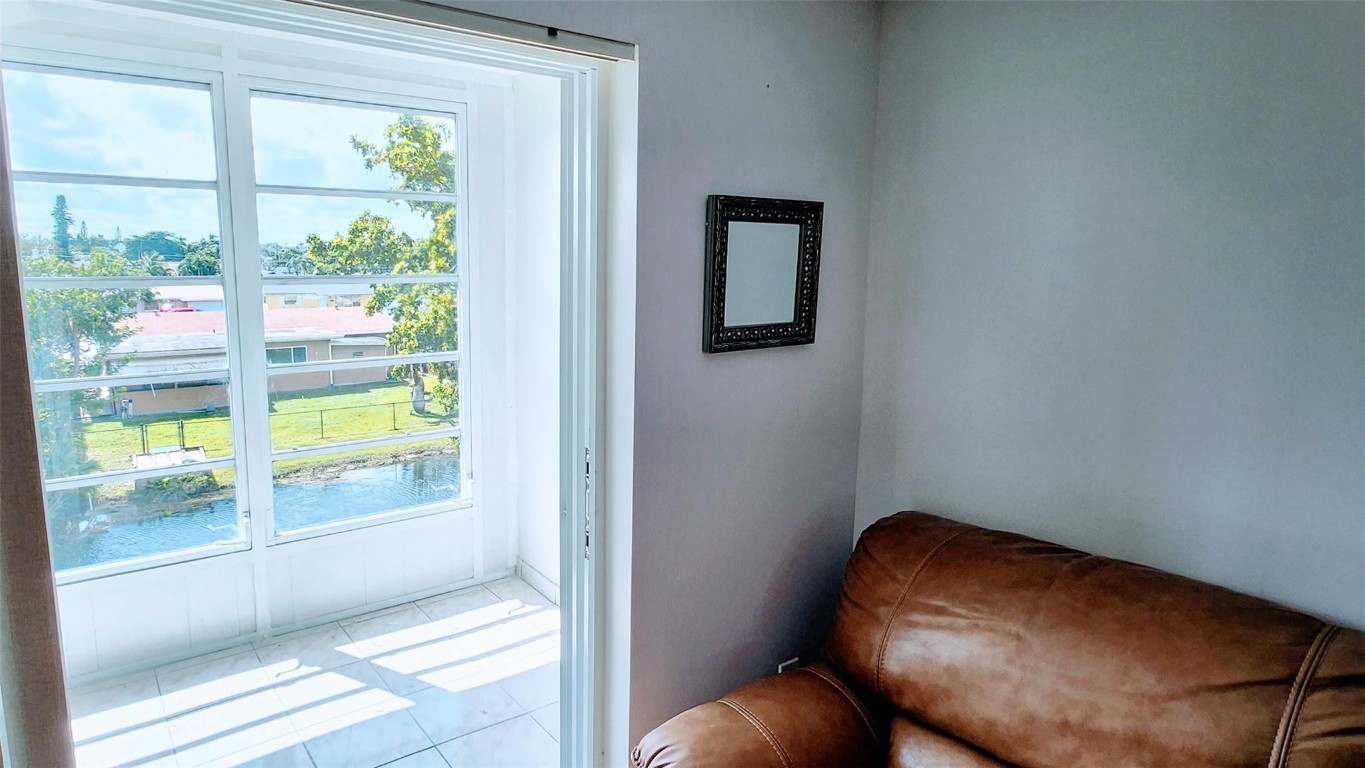 SUNRISE LAKES PHASE 3 - Residential