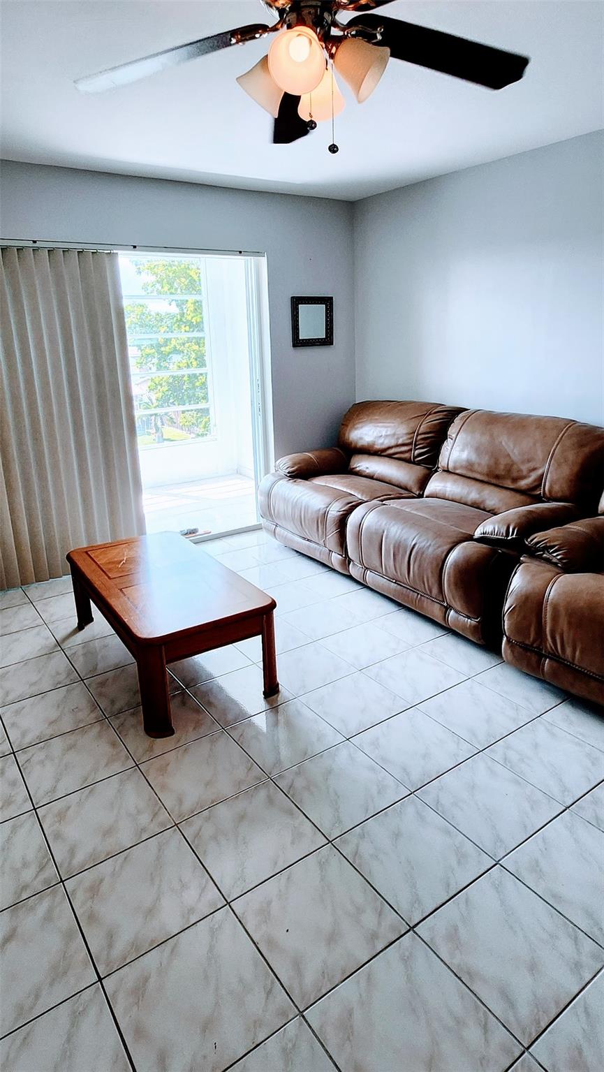 SUNRISE LAKES PHASE 3 - Residential