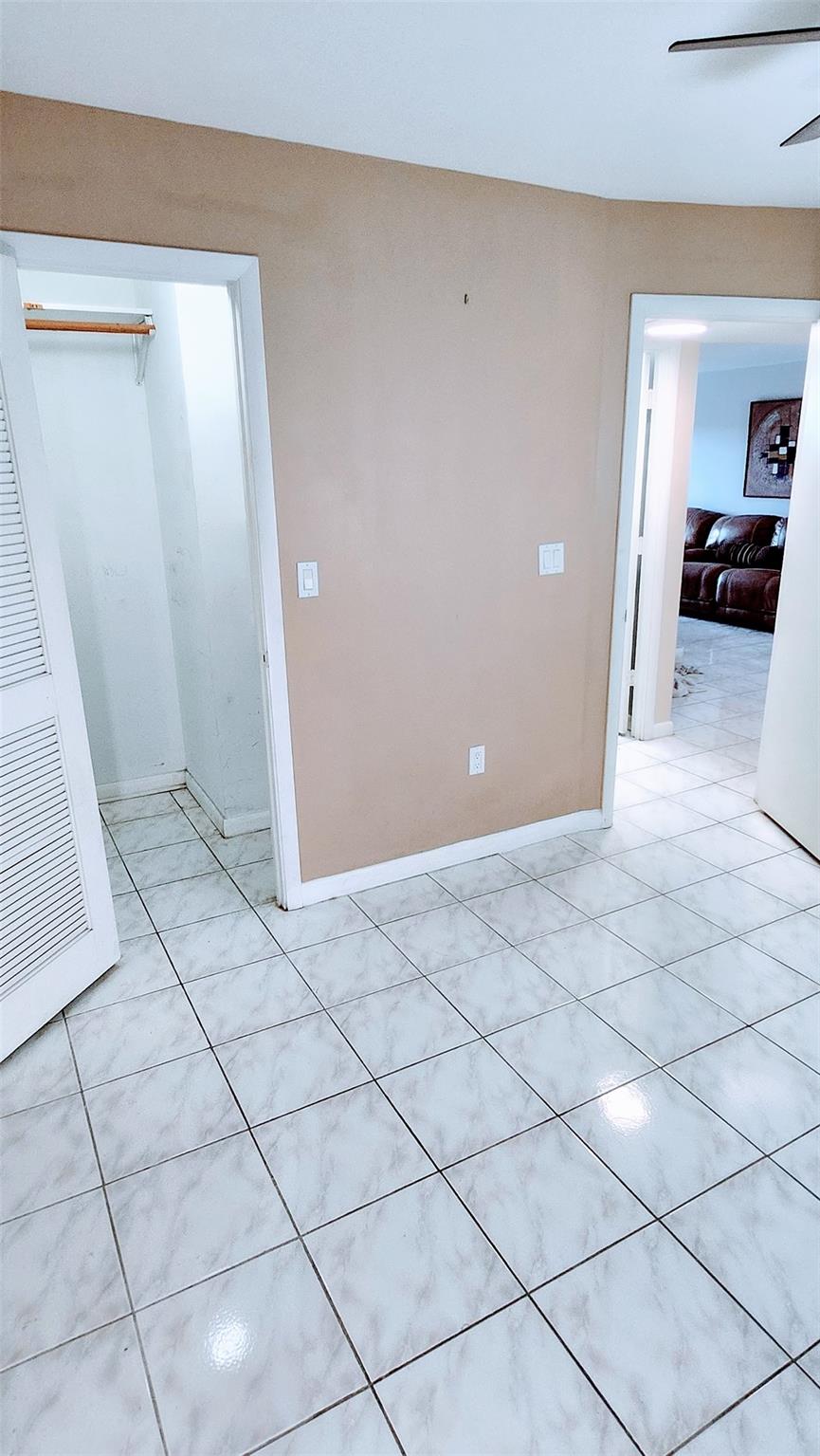 SUNRISE LAKES PHASE 3 - Residential
