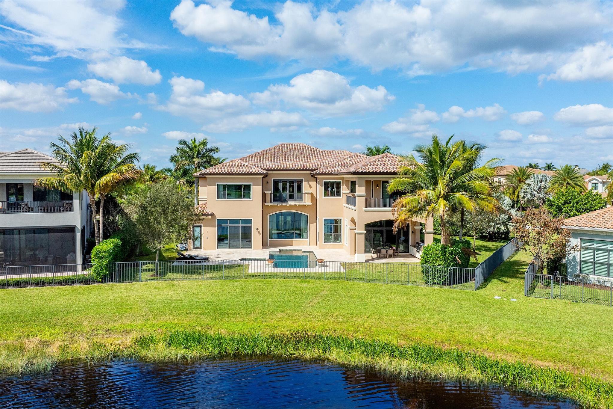 Seven Bridges - Residential