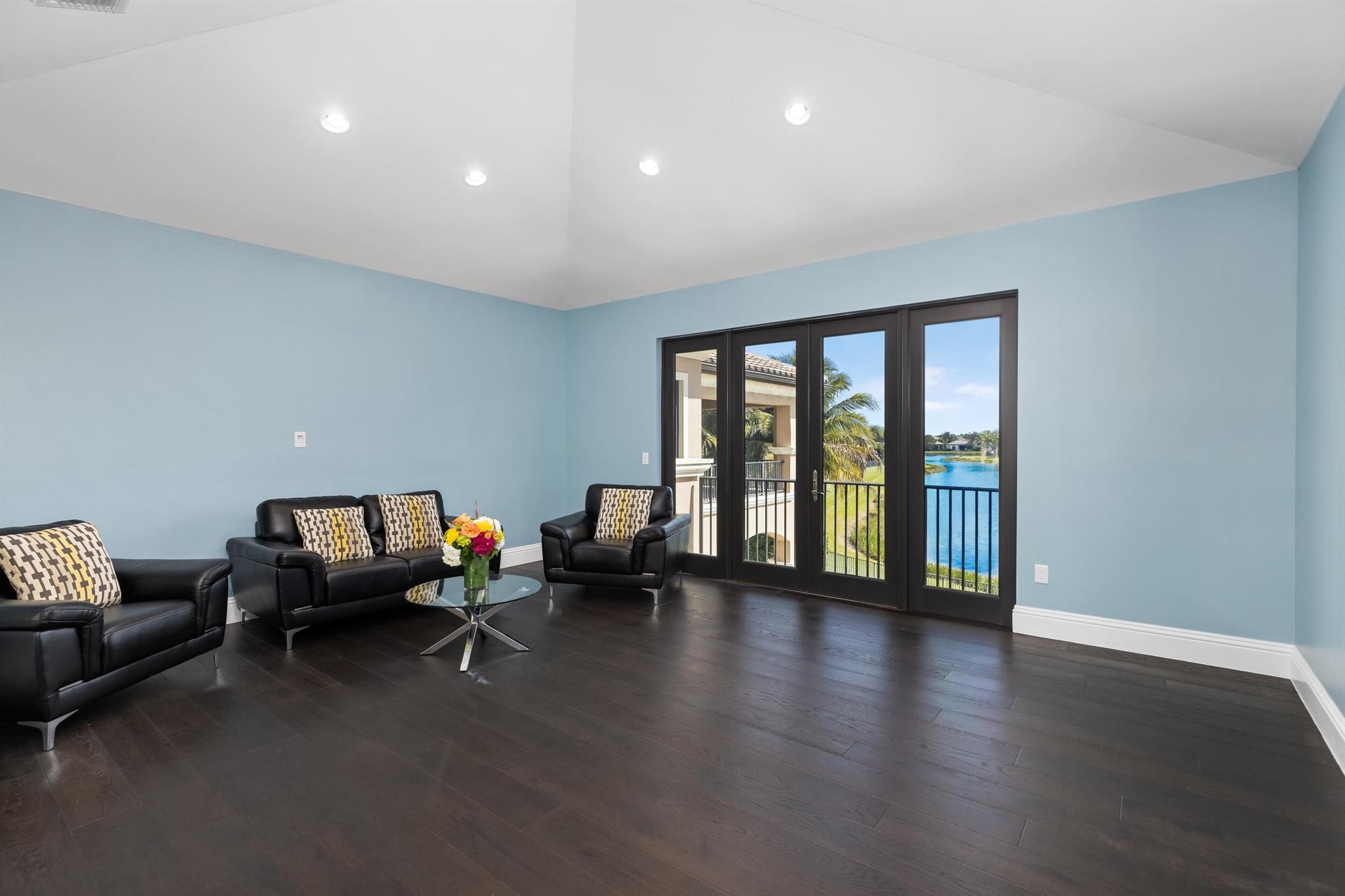 Seven Bridges - Residential