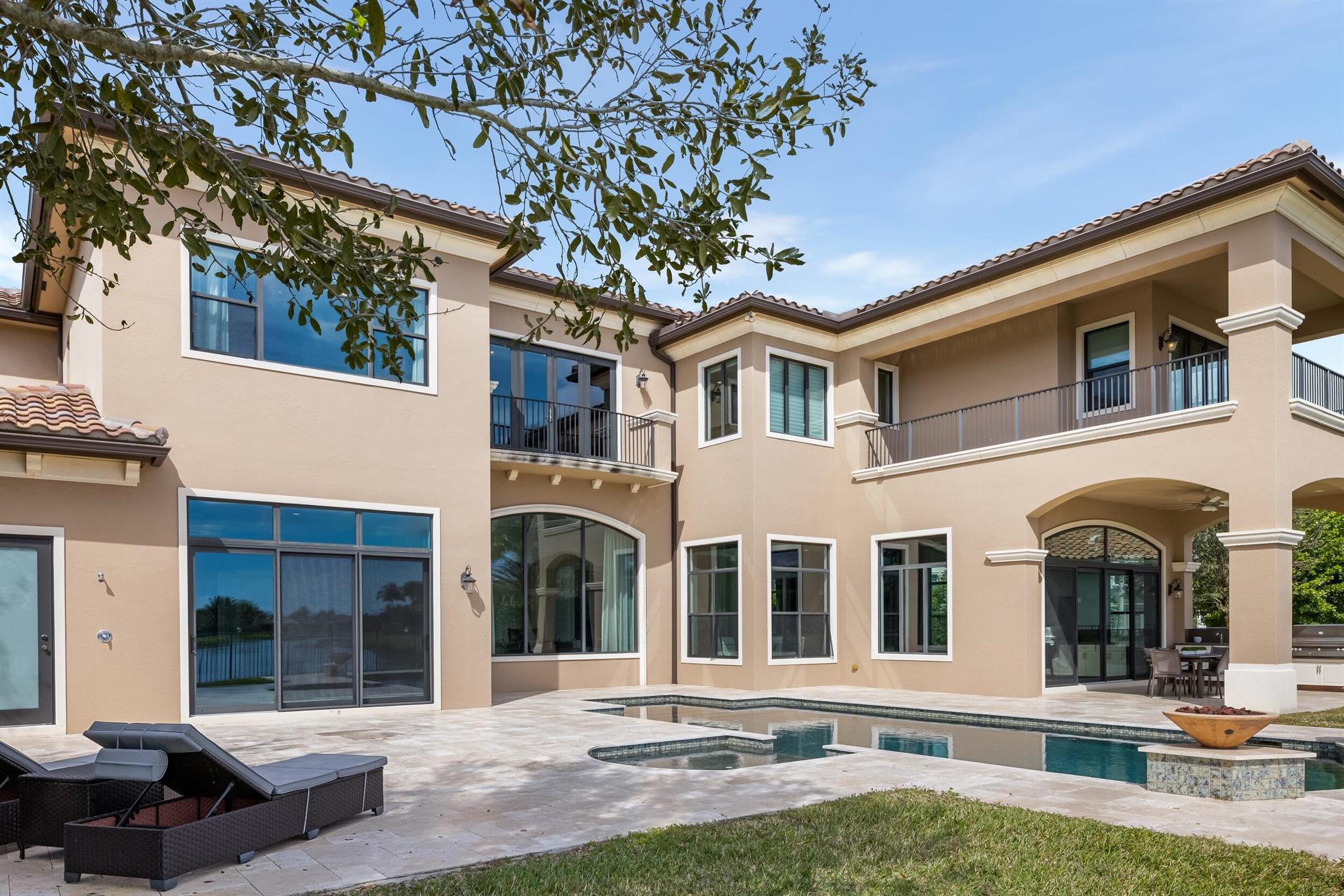 Seven Bridges - Residential