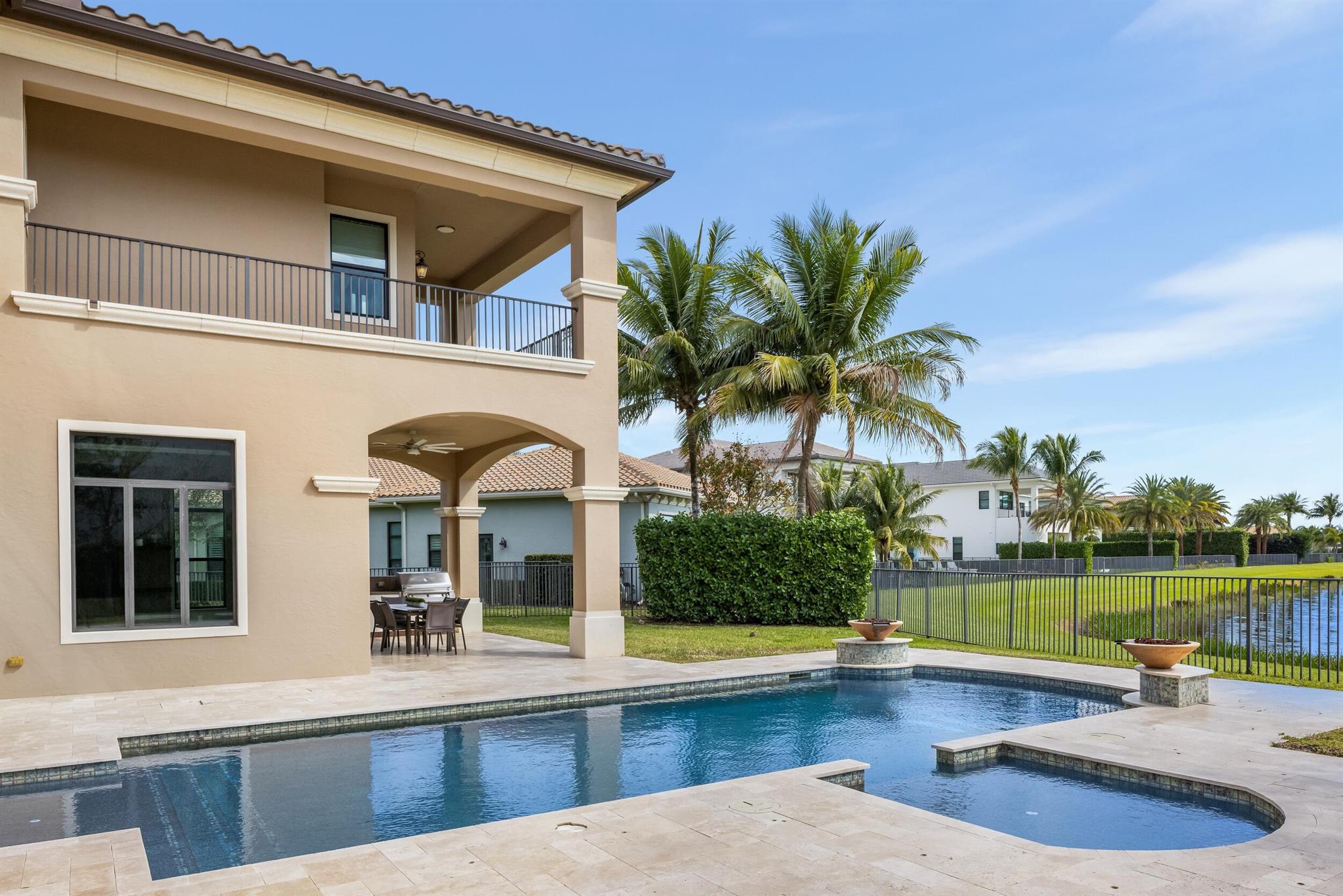 Seven Bridges - Residential