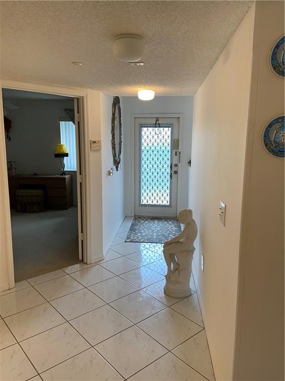 SUNRISE LAKES - Residential