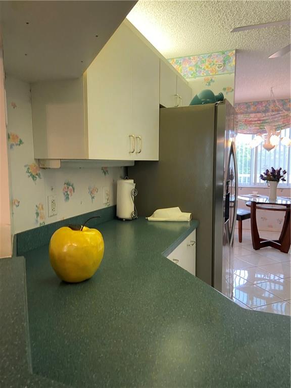 SUNRISE LAKES - Residential