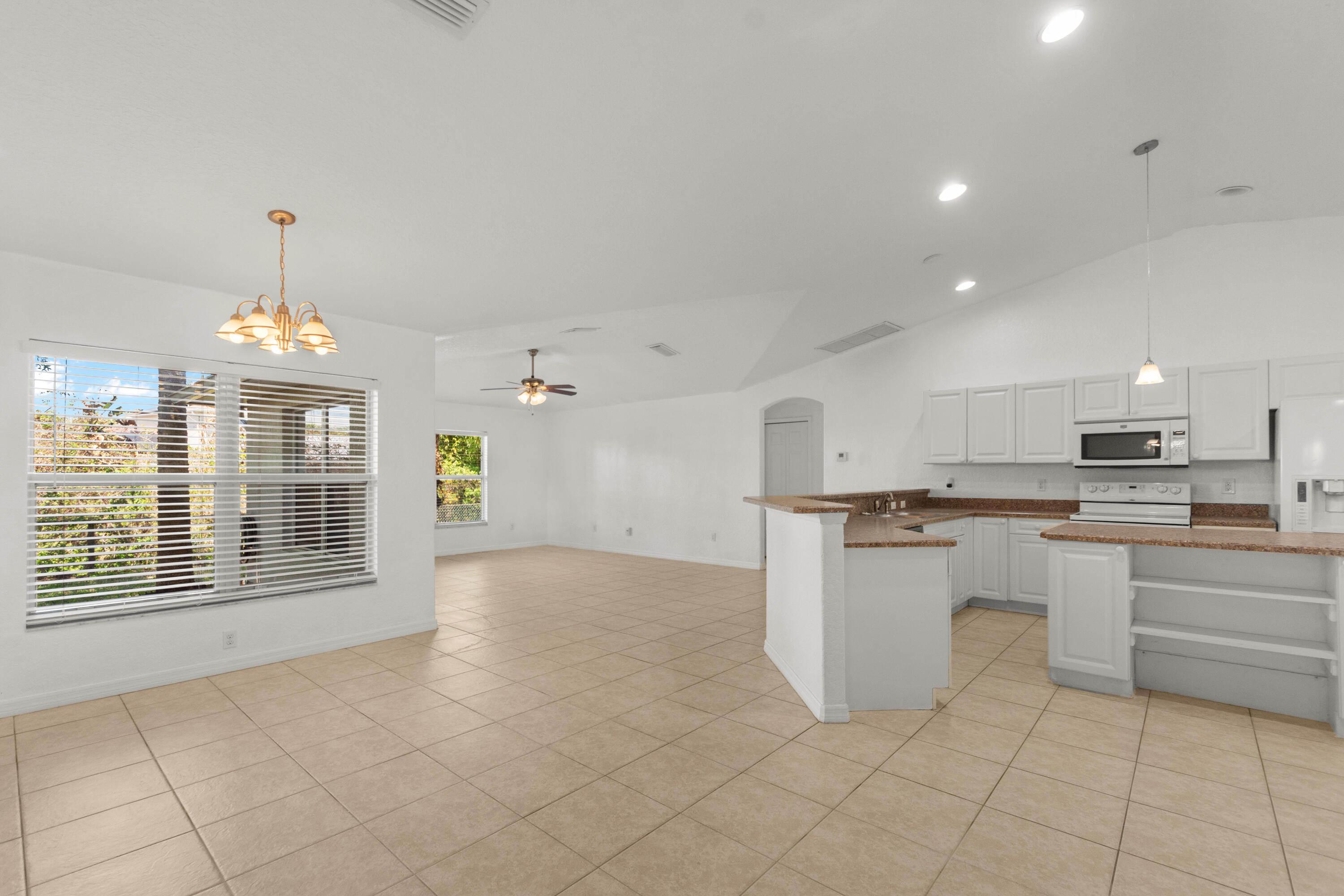 SEBASTIAN HIGHLANDS UNIT 11 - Residential