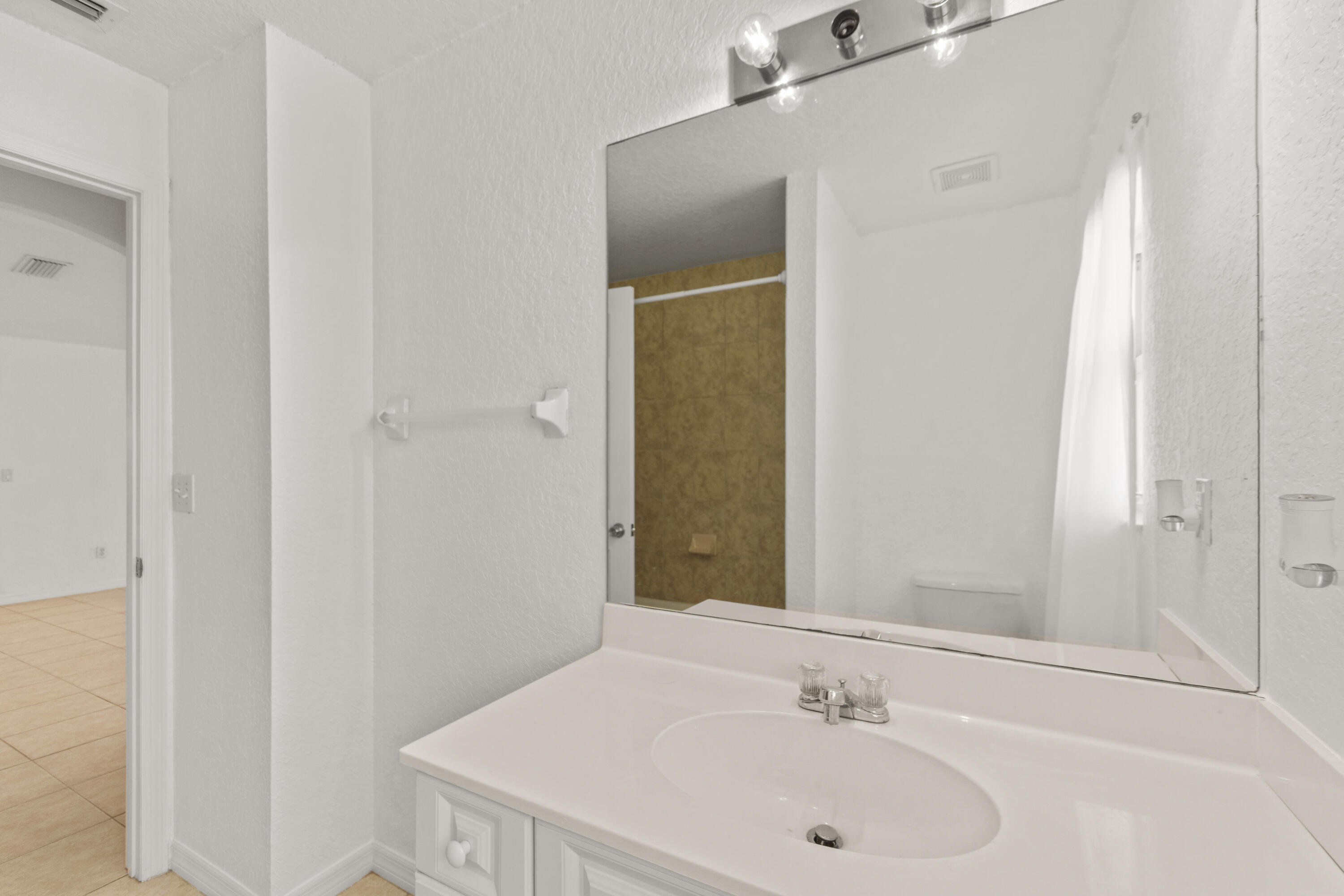 SEBASTIAN HIGHLANDS UNIT 11 - Residential
