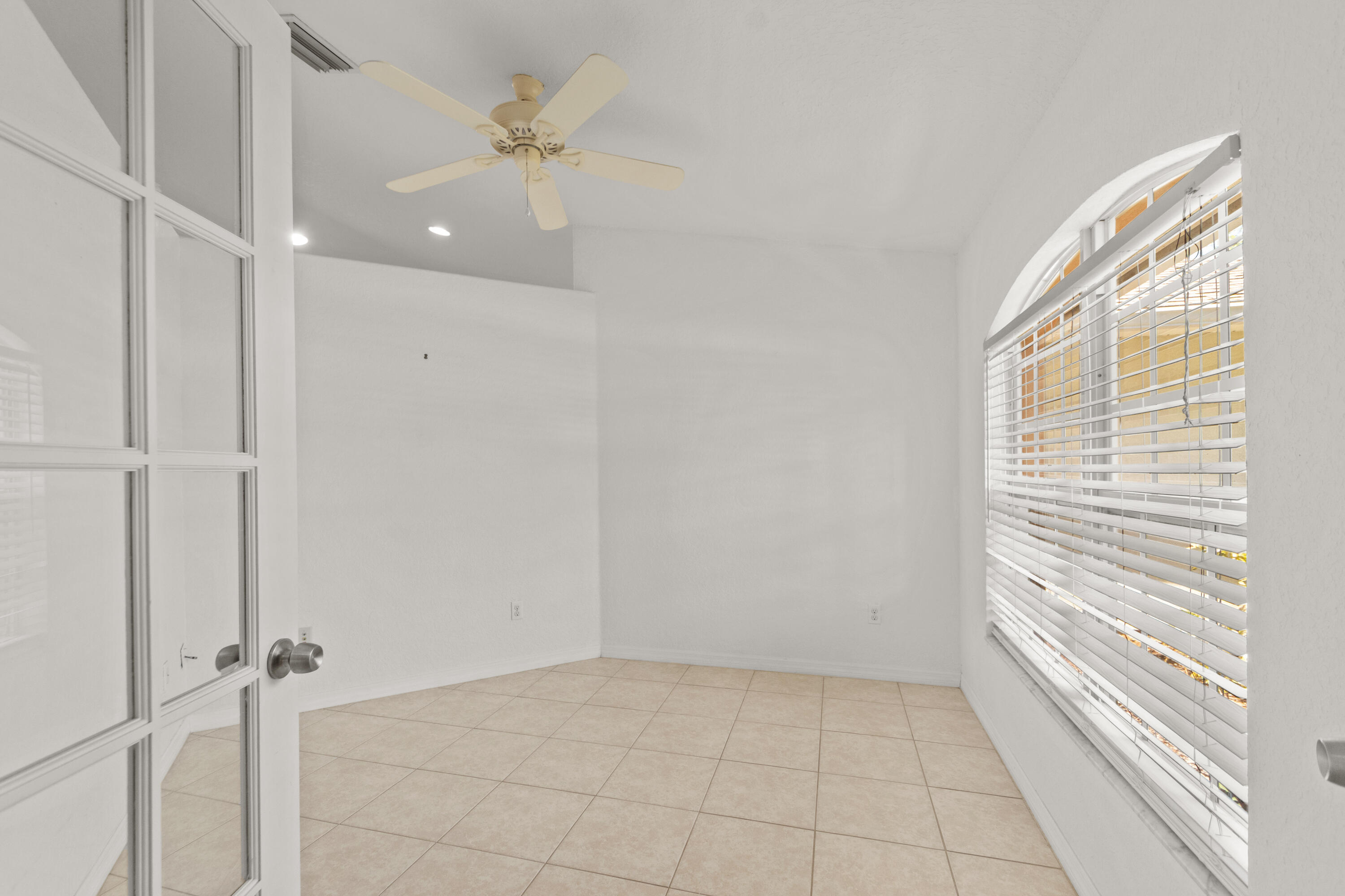 SEBASTIAN HIGHLANDS UNIT 11 - Residential
