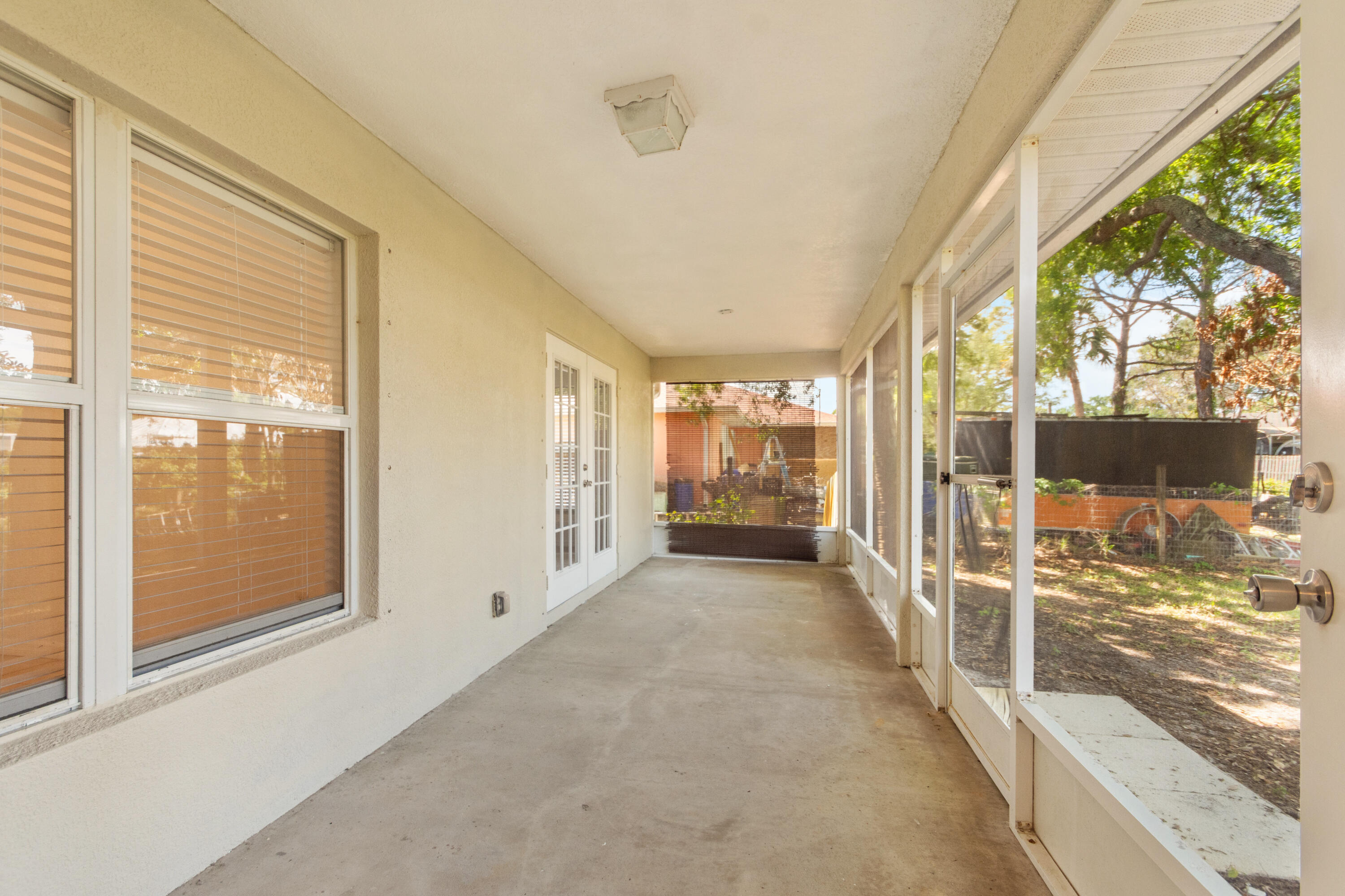 SEBASTIAN HIGHLANDS UNIT 11 - Residential