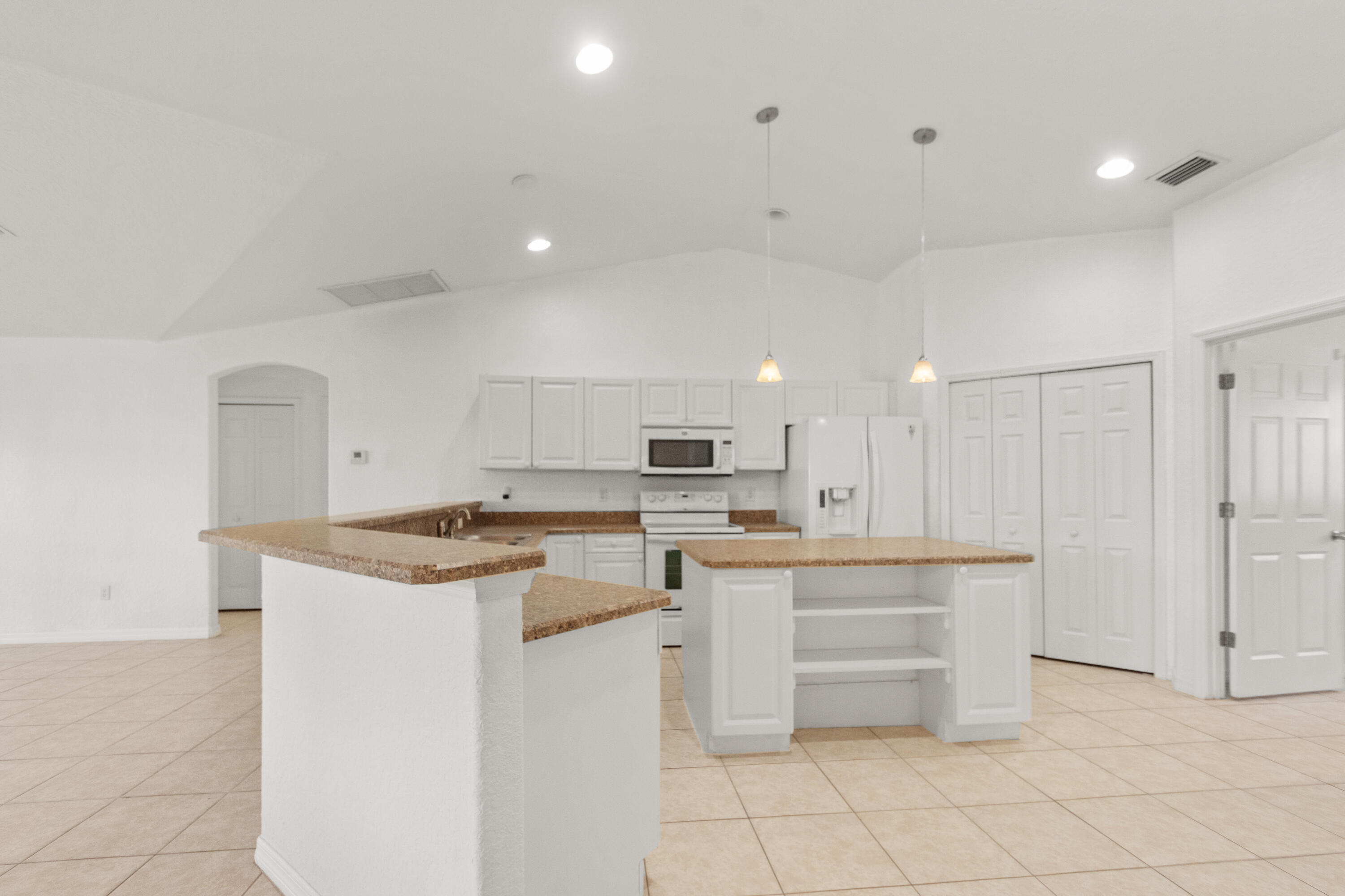 SEBASTIAN HIGHLANDS UNIT 11 - Residential