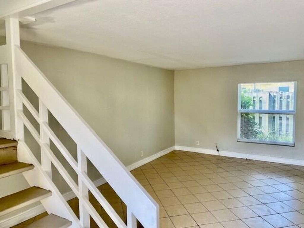 Photo of 605 SW 1st Court, Boynton Beach, FL 33435 (MLS # B26016288)