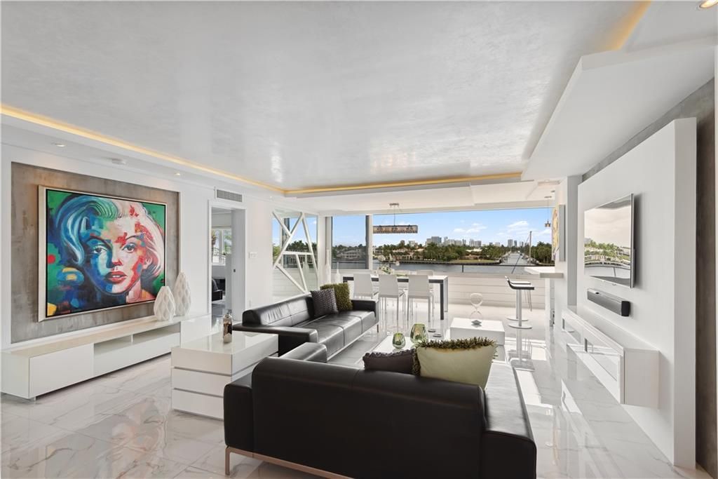 Photo of 215 N Birch Rd Rd #4A, Fort Lauderdale, FL 33304 (MLS # F10335931)