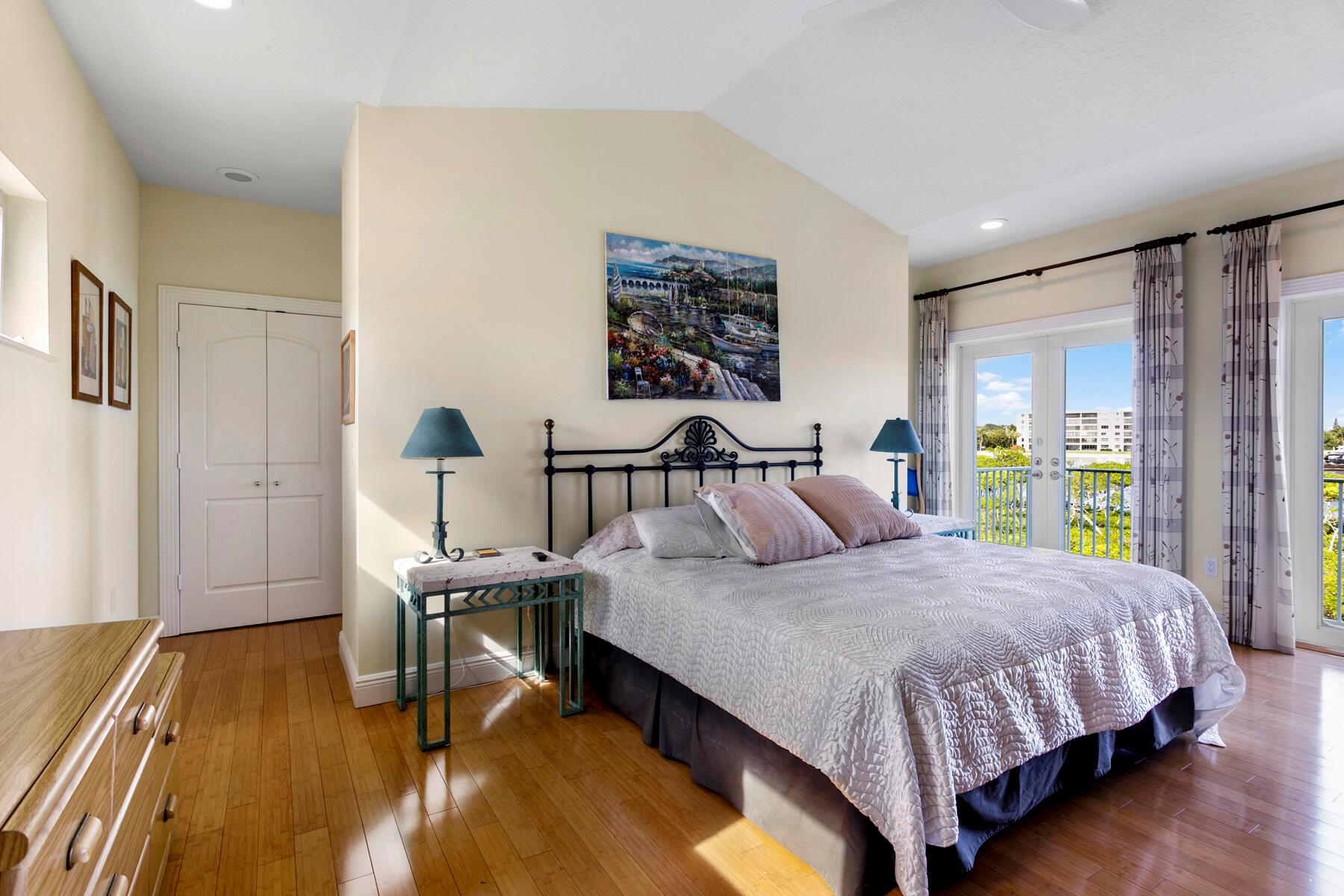 Jupiter Harbour - Residential