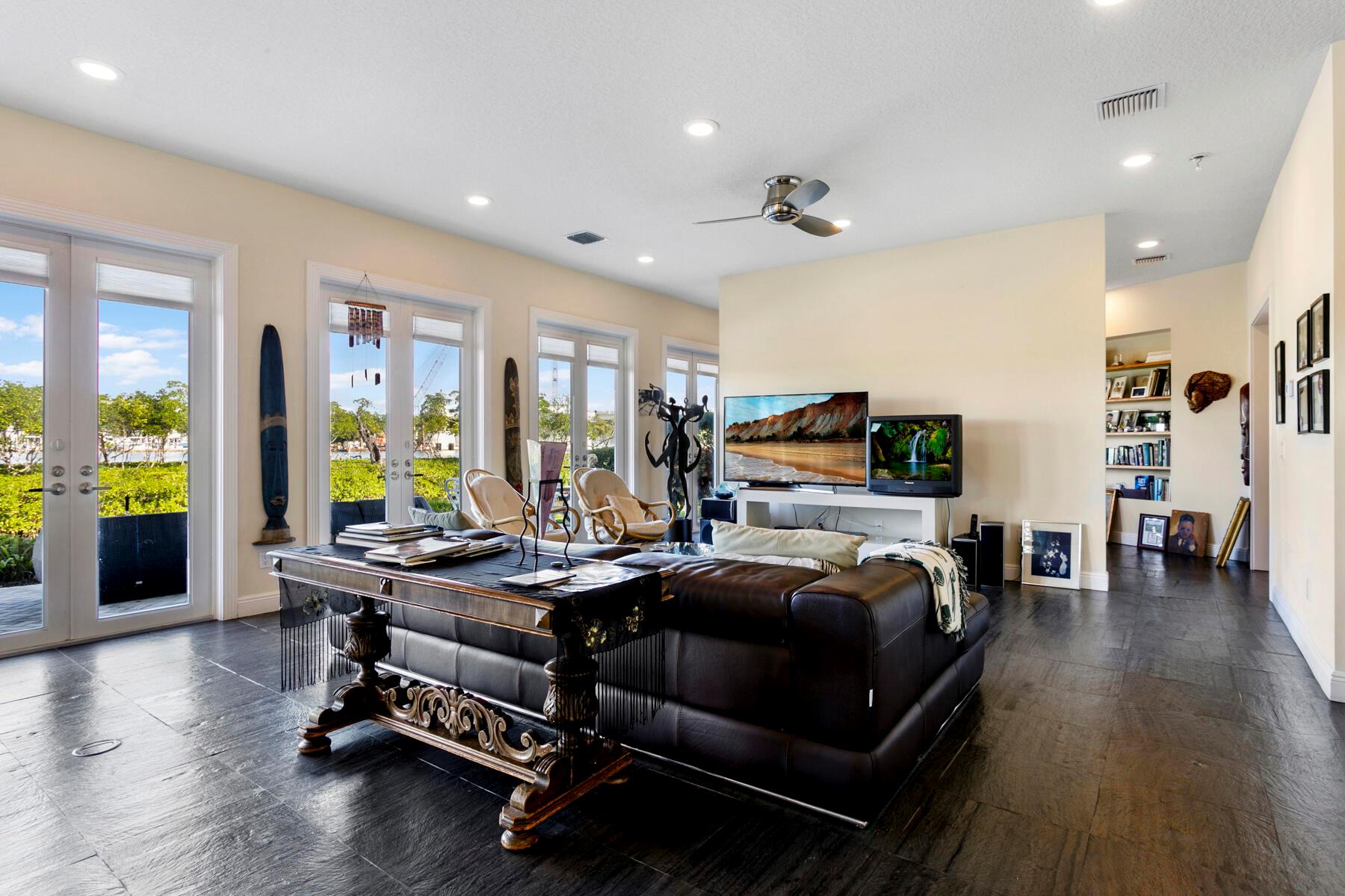 Jupiter Harbour - Residential