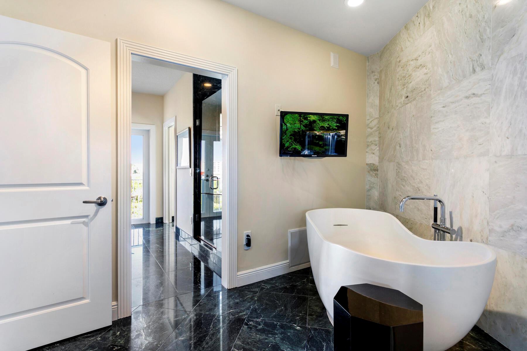 Jupiter Harbour - Residential