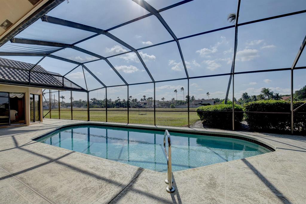 ENCANTADA - Residential