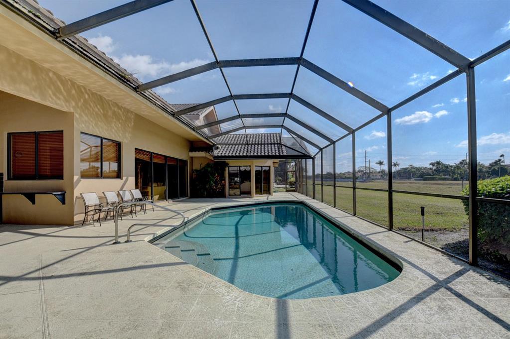 ENCANTADA - Residential