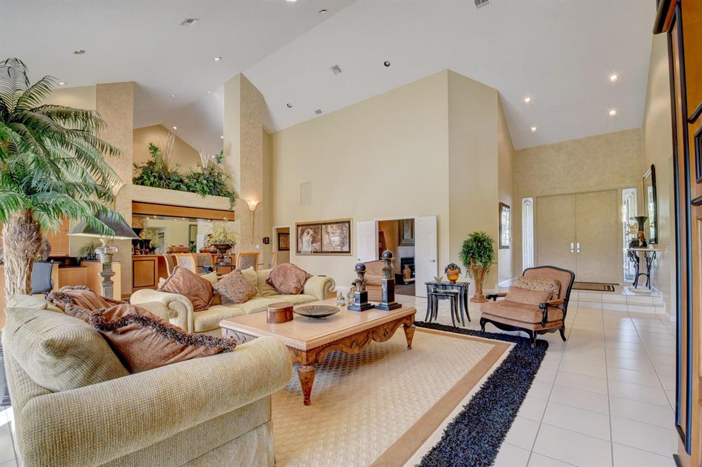 ENCANTADA - Residential