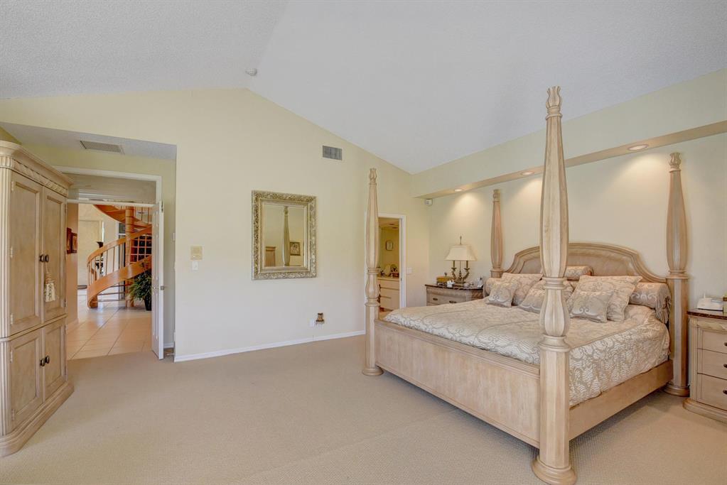 ENCANTADA - Residential