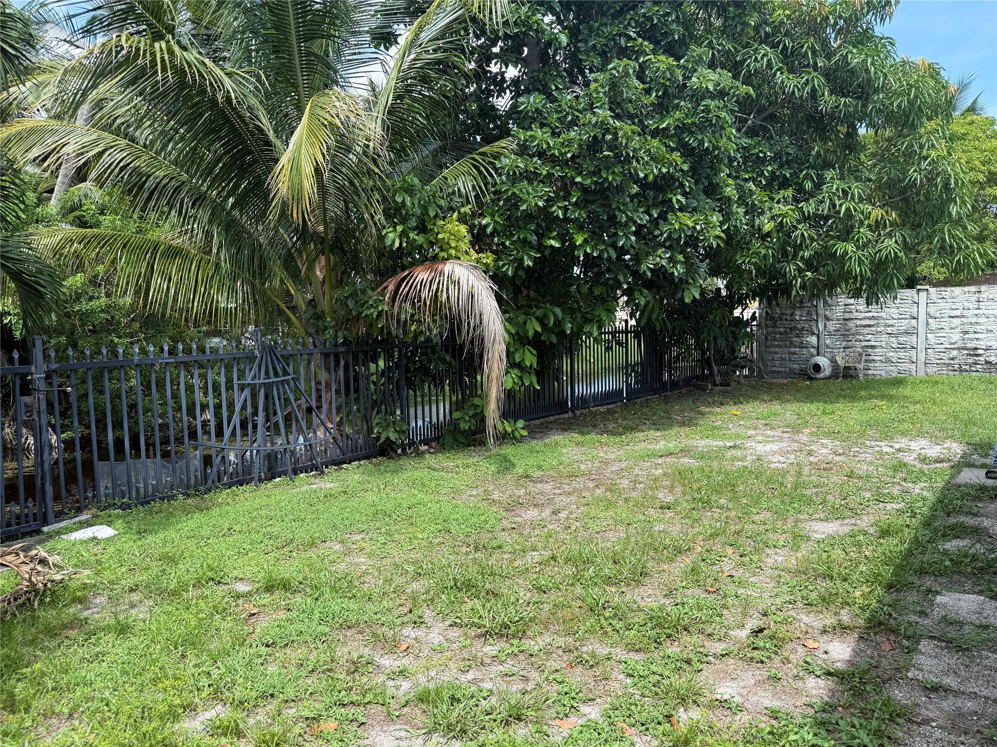 North Lauderdale Village - Residential