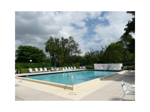 PALM-AIRE C C APTS #111 C - Residential Lease