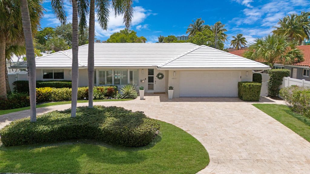 Photo of 4821 NE 29 Avenue, Fort Lauderdale, FL 33308 (MLS # R11110860)