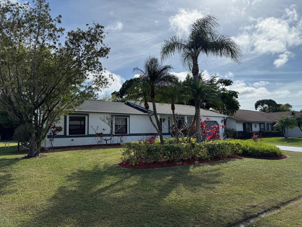 Photo of 2774 SE Brevard Avenue, Port Saint Lucie, FL 34952 (MLS # R10966100)