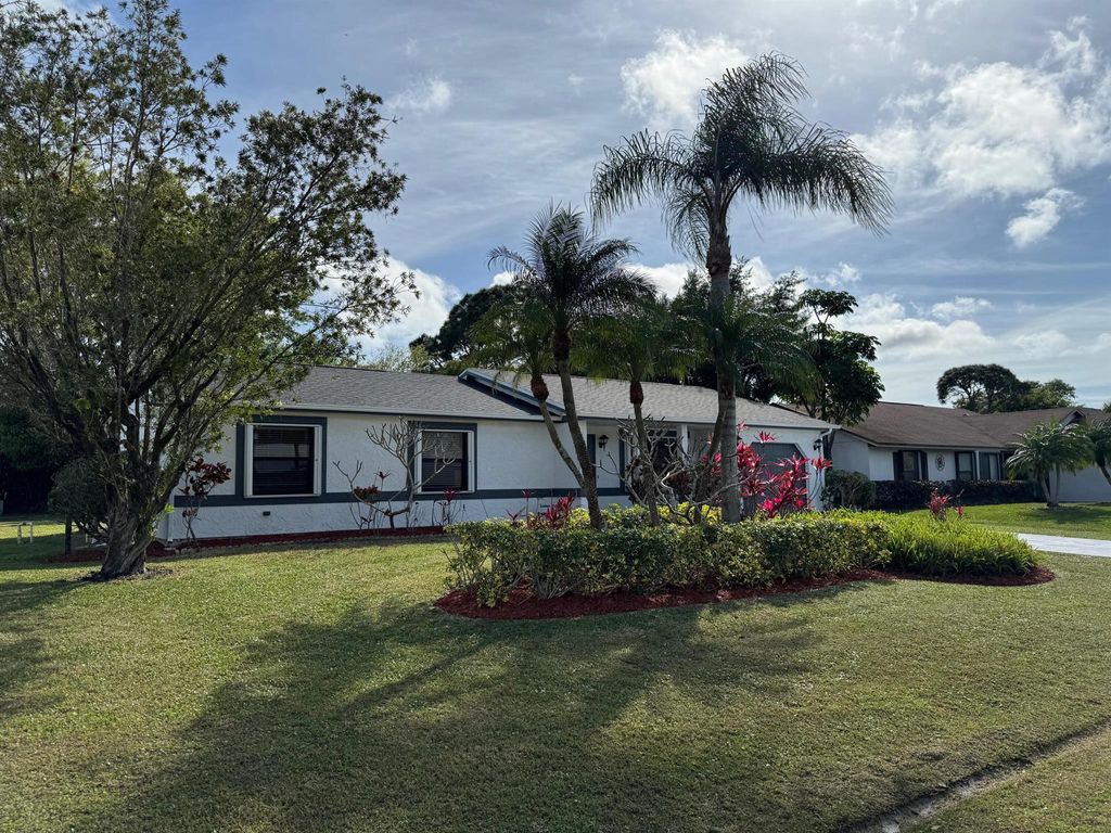 Photo of 2774 SE Brevard Avenue, Port Saint Lucie, FL 34952 (MLS # R10966100)