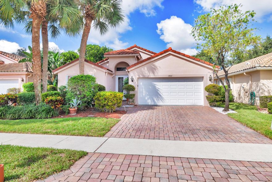 Gated Community central location in West Boynton Beach. Vaulted ceilings, screened in private pool. Recent kitchen remodel. Spacious master bedroom, walk in closets, separate  shower and tub. Recent impact glass sliding glass doors installed Cascade lakes has a fabulous club house, indoor and outdoor pools clay tennis and pickle  ball courts, onsite tennis pro, fitness center, billiards, library, arts and crafts, ballroom and much more.