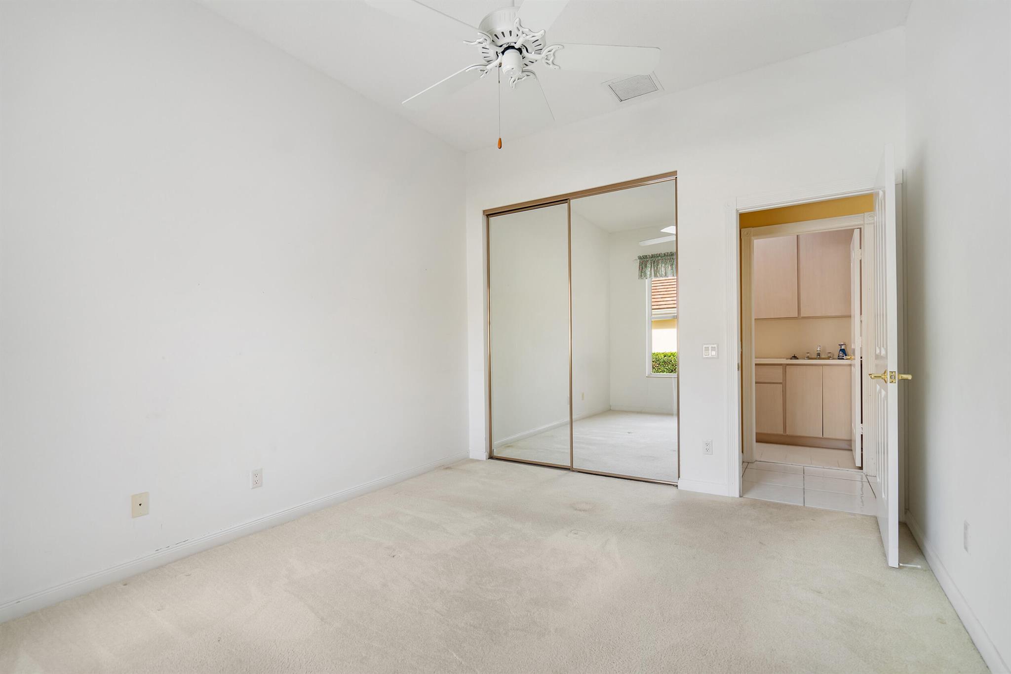 HAMPTONS AT MAPLEWOOD - Residential