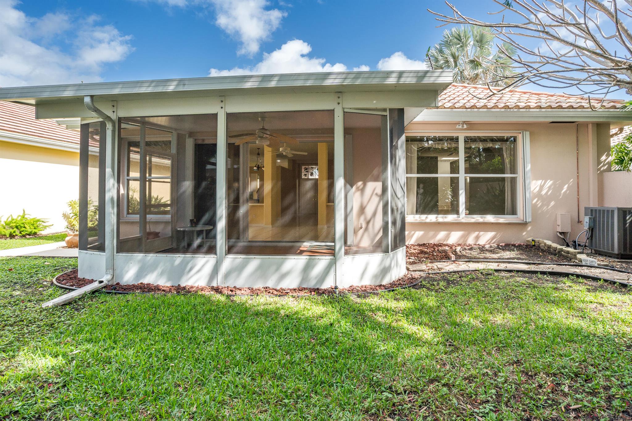 HAMPTONS AT MAPLEWOOD - Residential