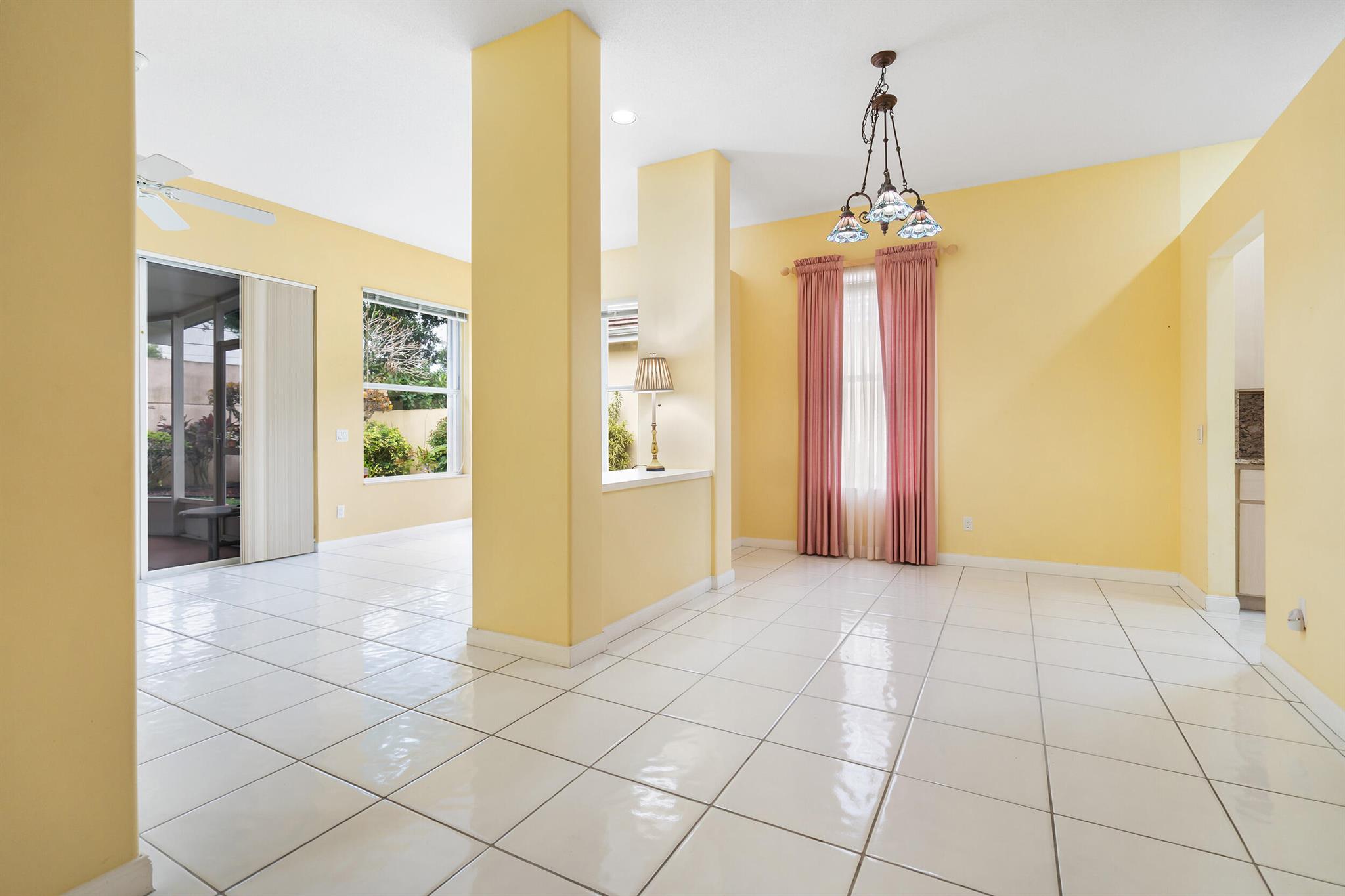 HAMPTONS AT MAPLEWOOD - Residential